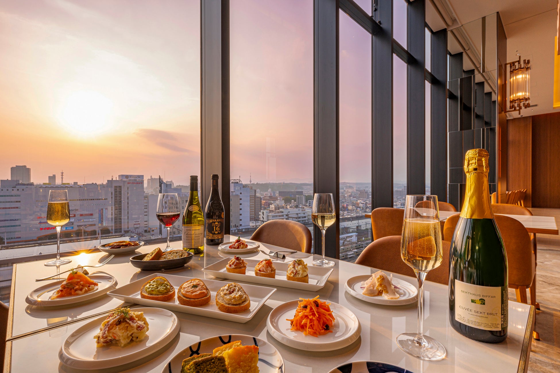 ウォルドーフ・アストリア大阪「ピーコック・アレー」に9月限定でディプティック新作フレグランスを表現したカクテルが登場