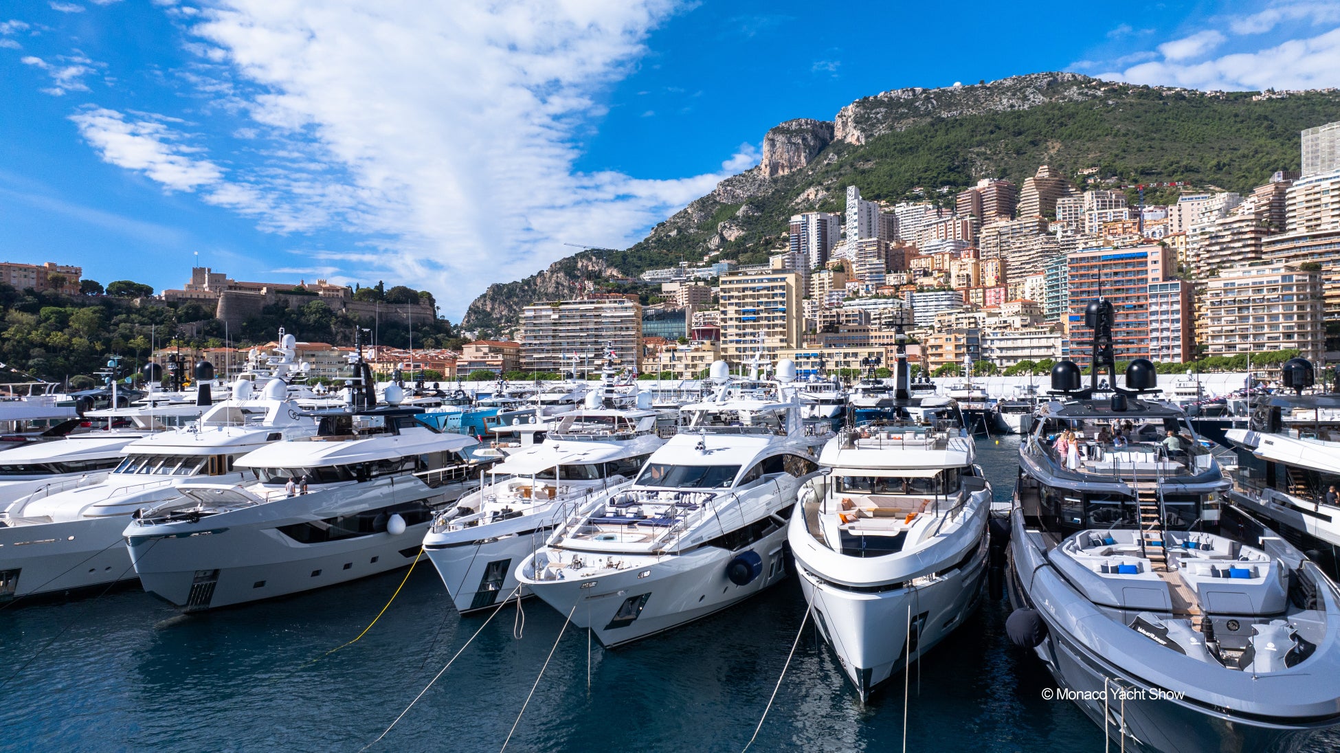 【高輪エリアのプリンスホテル】シャンデリア煌めく「飛天」でのカウントダウンパーティーやジャズのリズムに心躍る3世代で楽しむコンサートなど 大切な方と笑顔あふれる新年を迎える「高輪のお正月」をご提案