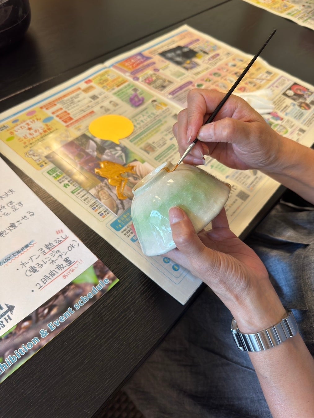 伊豆シャボテン動物公園でインドタテガミヤマアラシの赤ちゃん誕生!4月に生まれた白と黒の双子のきょうだいと一緒にすくすく成長