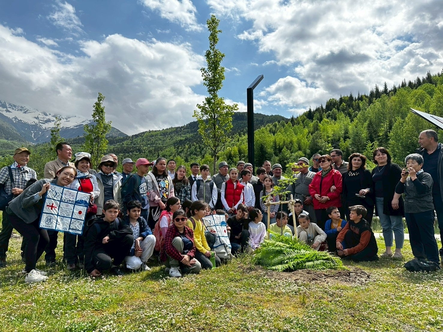 【敬老の日スペシャル☆ホテルランチブッフェ】9/13㊏、14㊐、15㊗開催。2日前までのご予約で65歳以上は390円OFF!世代を超えて笑顔がつながるテーブル♪