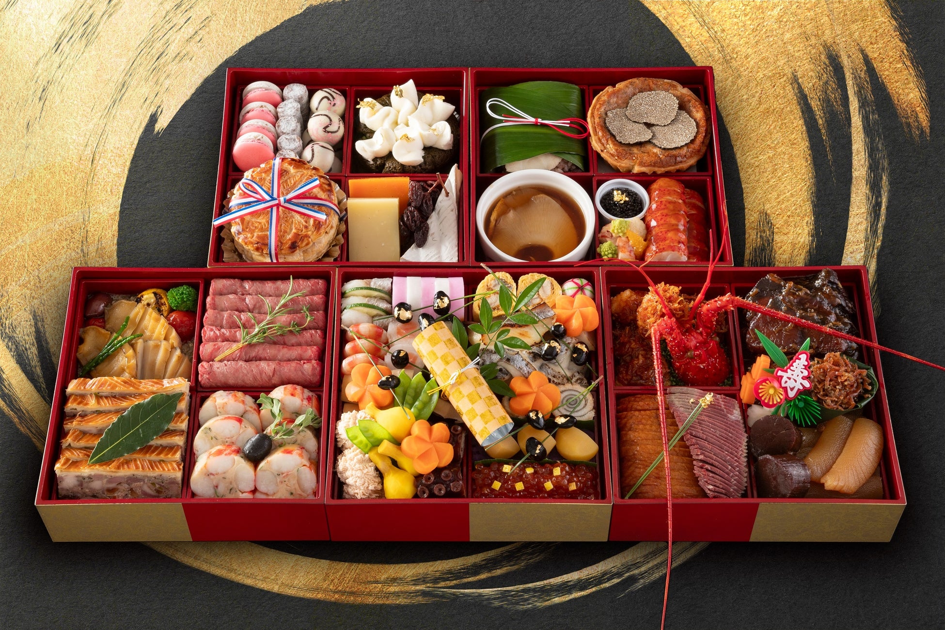 【ロイヤルパークホテル】秋の味覚の王様!松茸との豪華饗宴「松阪牛サーロインディナー」を9月10月限定発売。