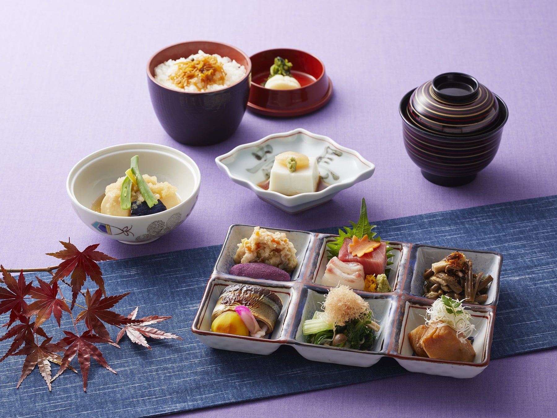 名誉総料理長 福田 順彦 監修のもと和洋中ペストリーの総力を結集 匠の技とセンスが光るおせち「和洋中スイーツ プレミアム五段重」