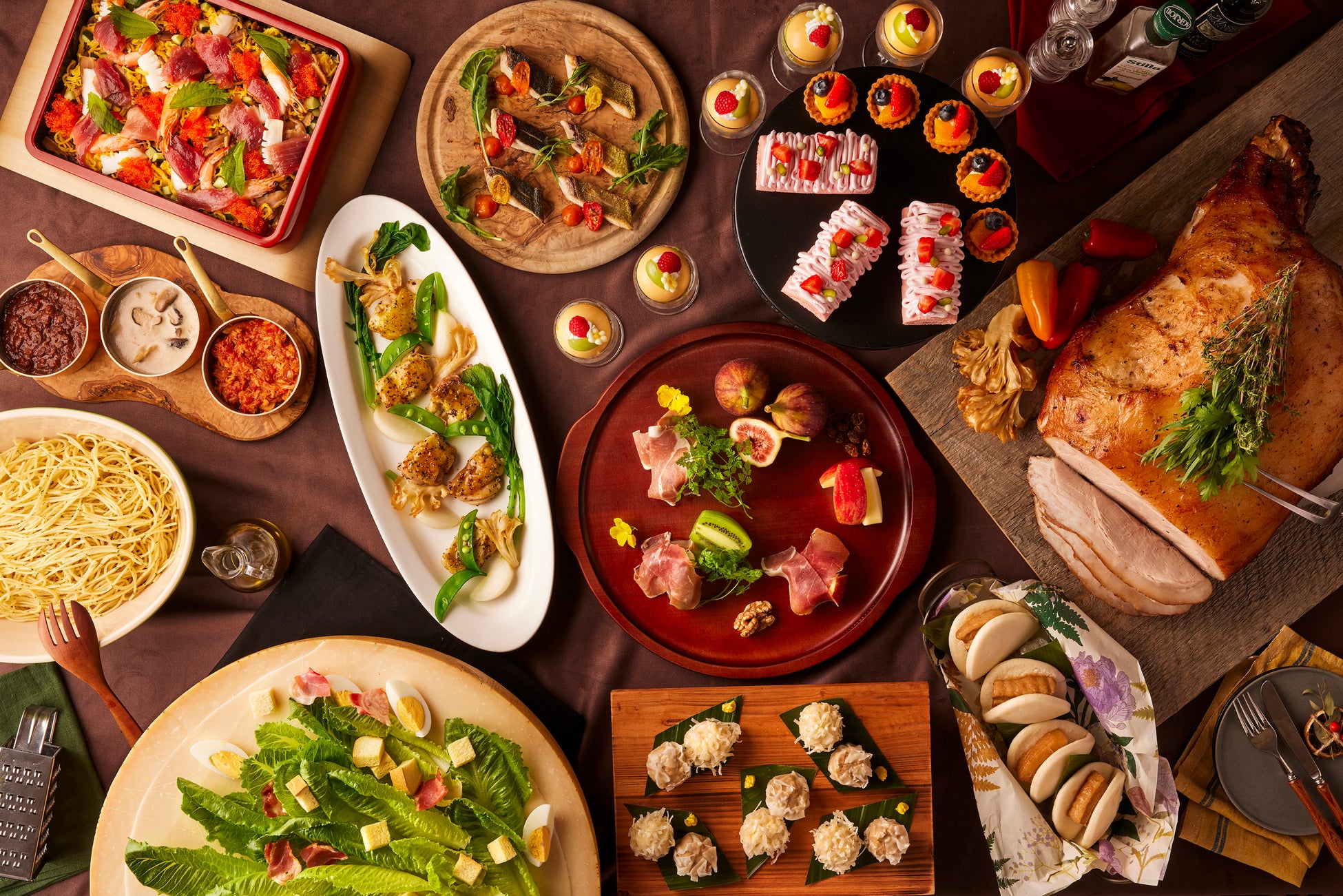 【福岡サンパレス ホテル&ホール】絶景と楽しむ!とっておきぶどうランチ『La vigne(ラ・ヴィーニュ)』展望レストラン LAPUTAにて開催