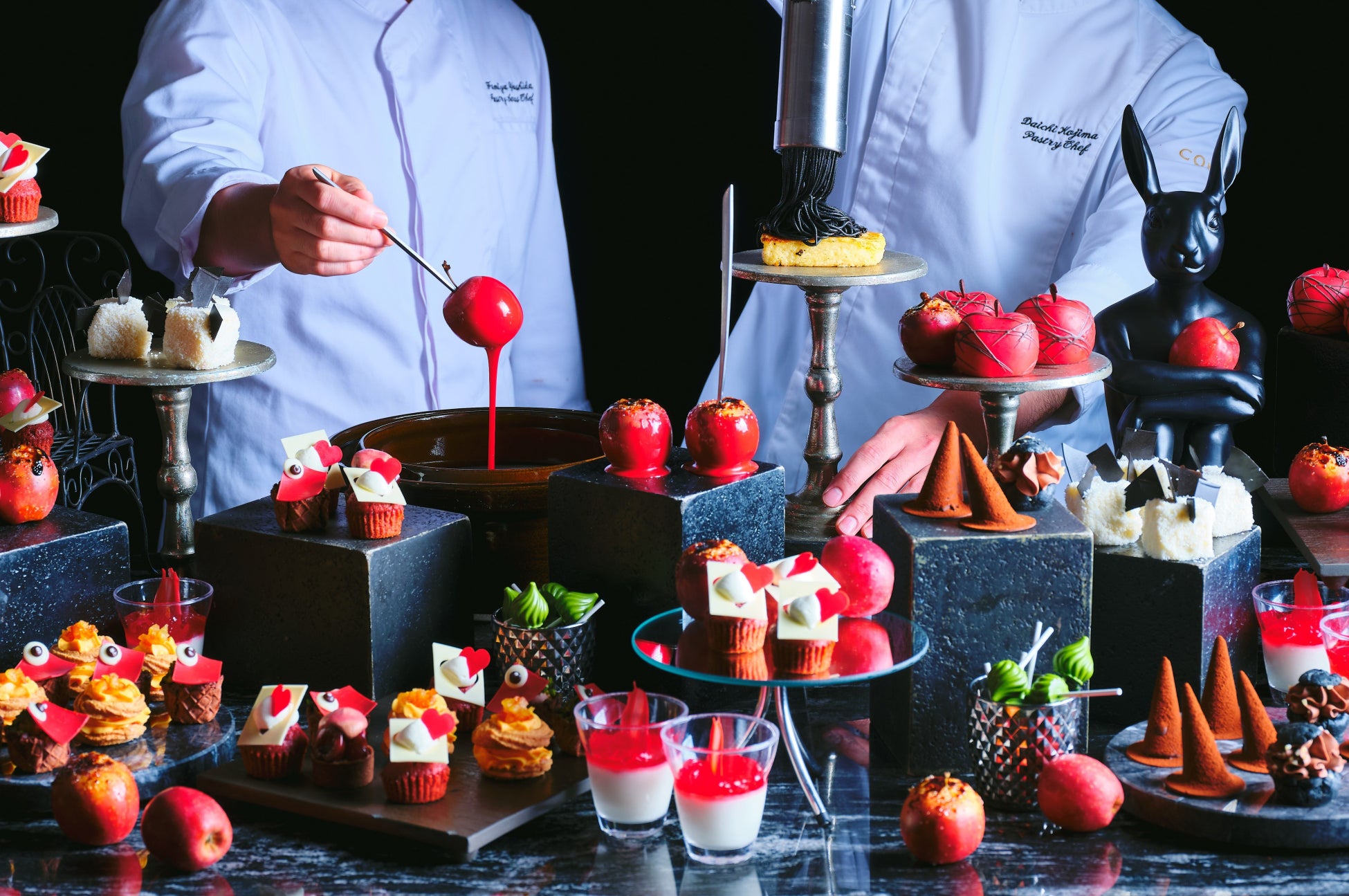 夏の祭典高槻まつりの熱気がよみがえる写真展始まる