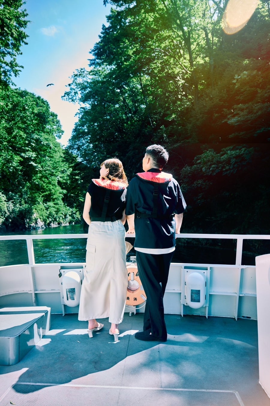 大阪・関西万博会場東ゲート「MEGA CANVAS(メガキャンバス)」を緊急時の夜間インフォメーションボードとして使用する取り組みを開始