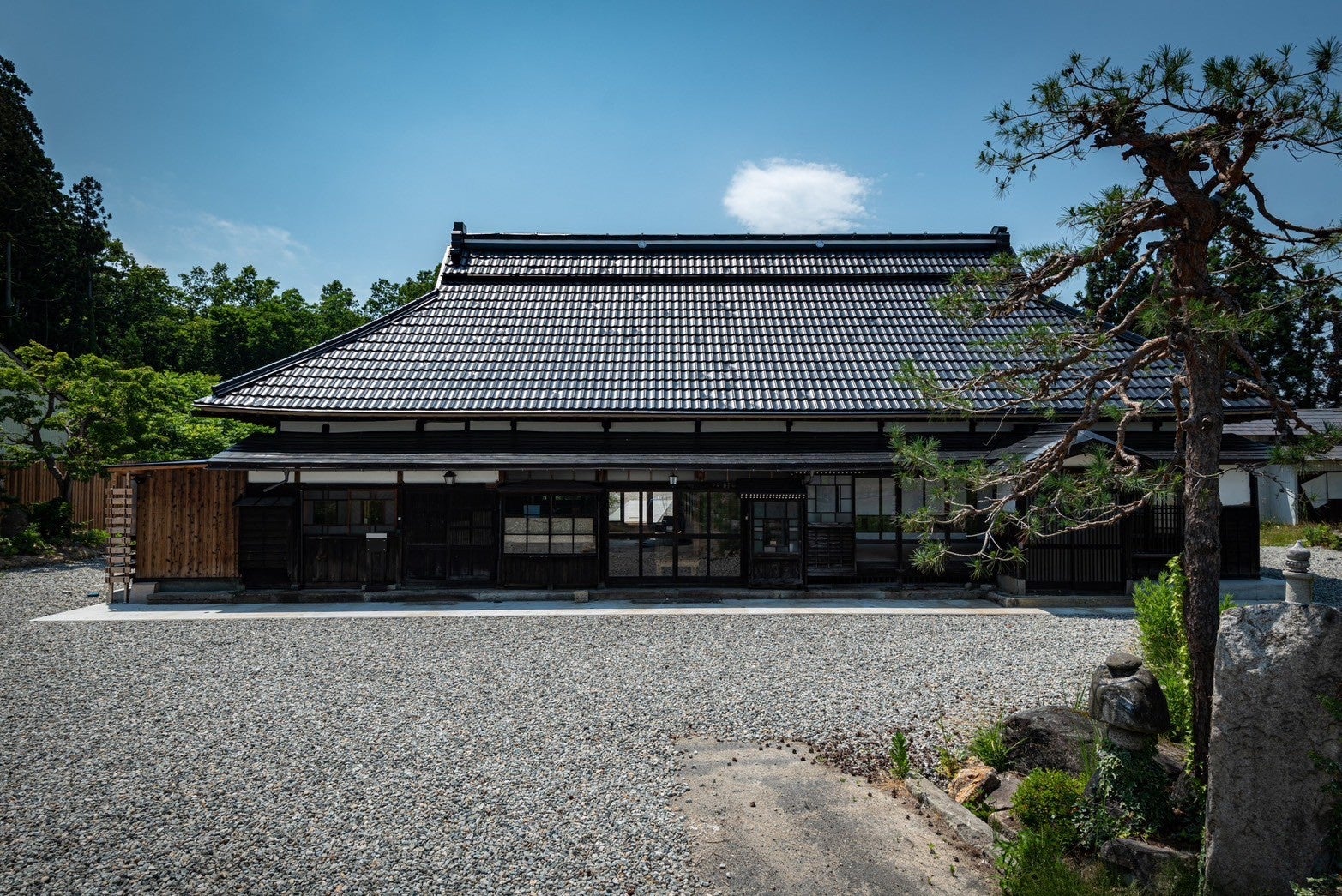 ≪飯綱町×サンクゼール≫ワイン用ぶどう収穫体験ツアー「ぶどうの季節、五感で味わうワイナリー体験」を開催