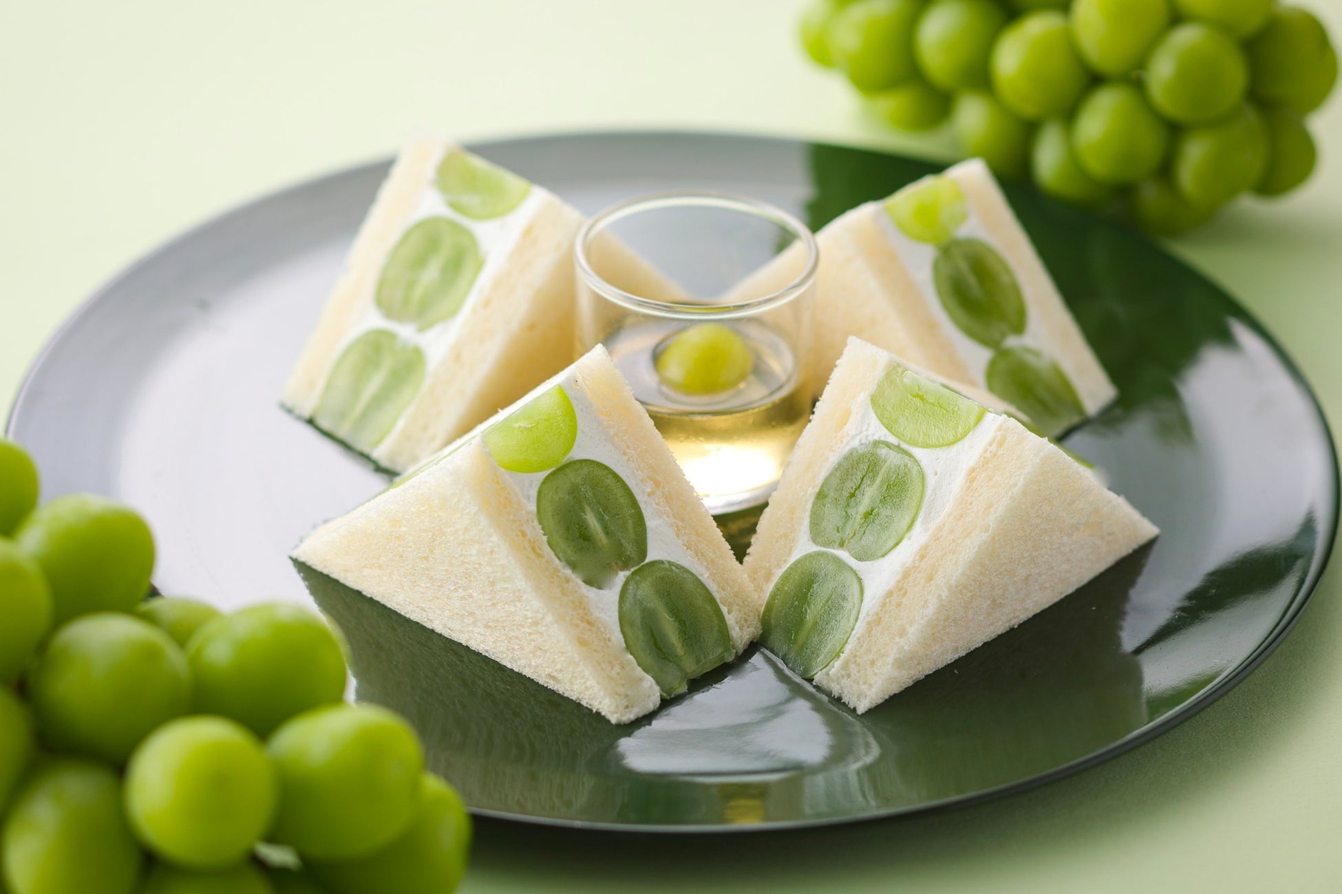 2時間飲み放題付き「大人のアフタヌーンティー」を提供開始／ザ ロイヤルパークホテル 福岡