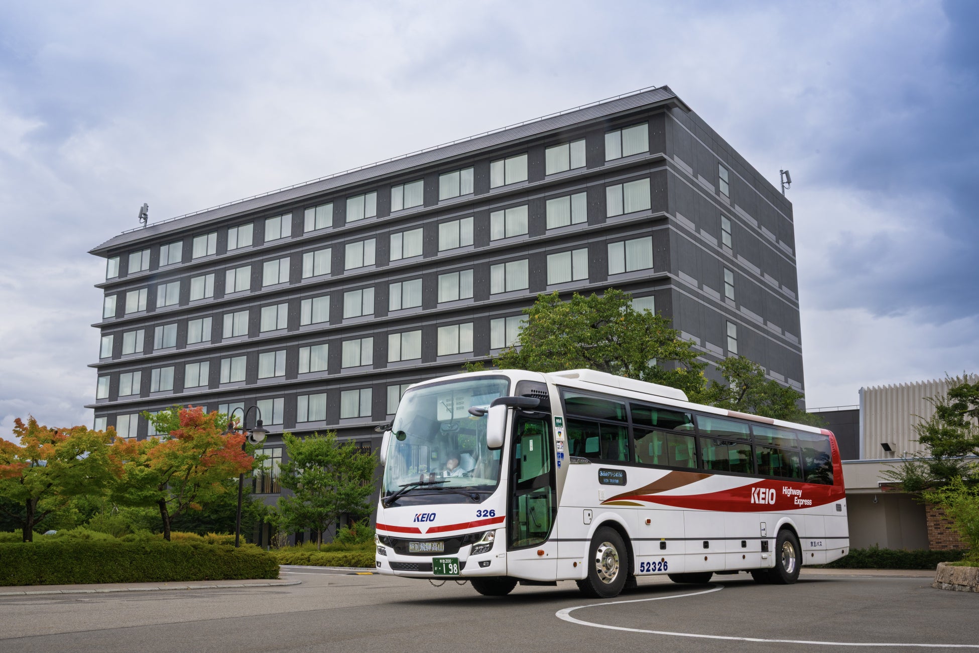 元二輪GPワークスライダー／モータージャーナリスト・宮城光さんと走る「飛騨路と北アルプストラバースルート＆ライダーズミーティングin新穂高」2日間ツアーを募集中です。