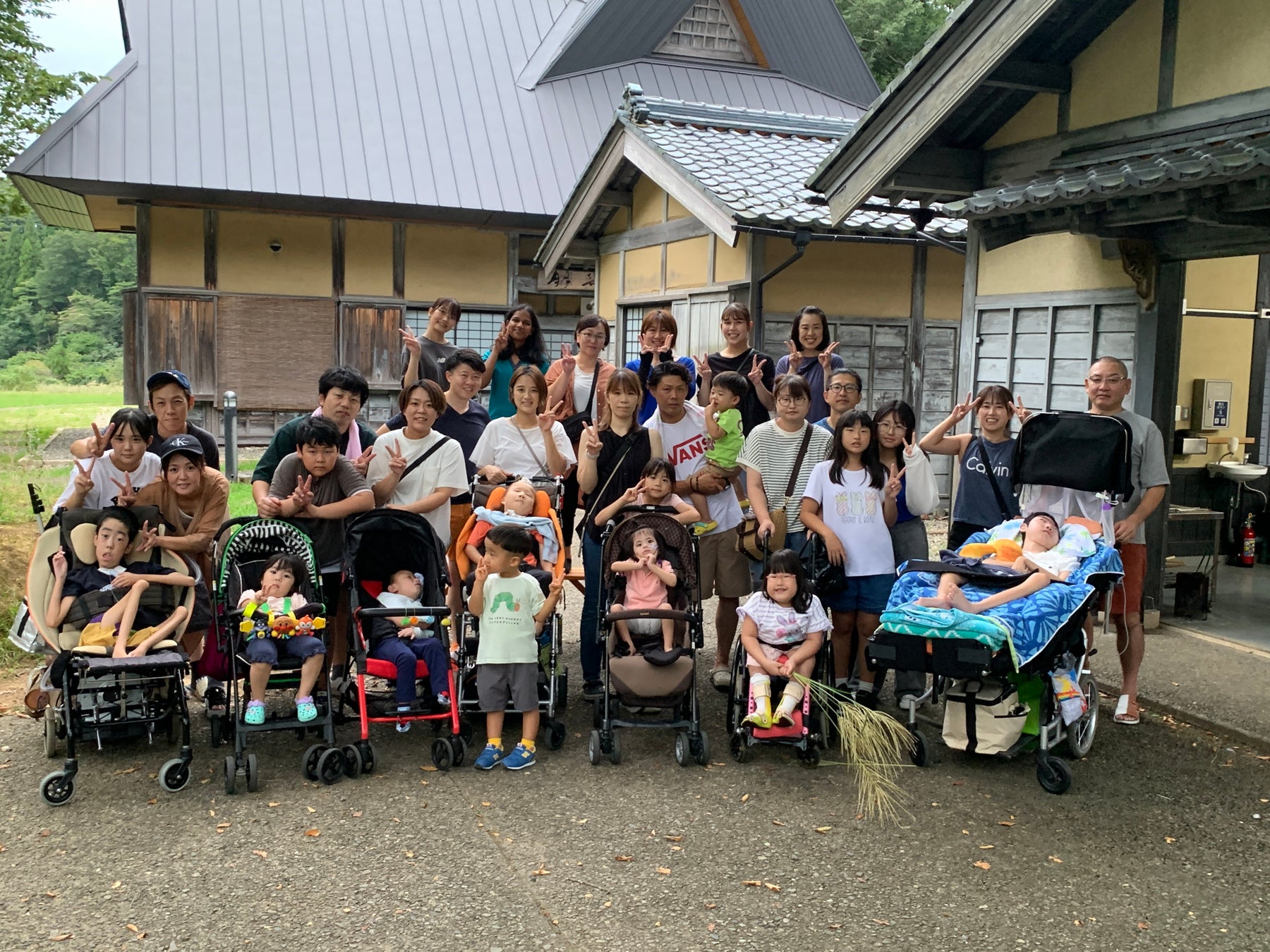 医療的ケア児や重度心身障害児と家族のための災害学習キャンプを開催。災害時を想定した体験で、日頃の備えや実際の対応などを学ぶ機会に。