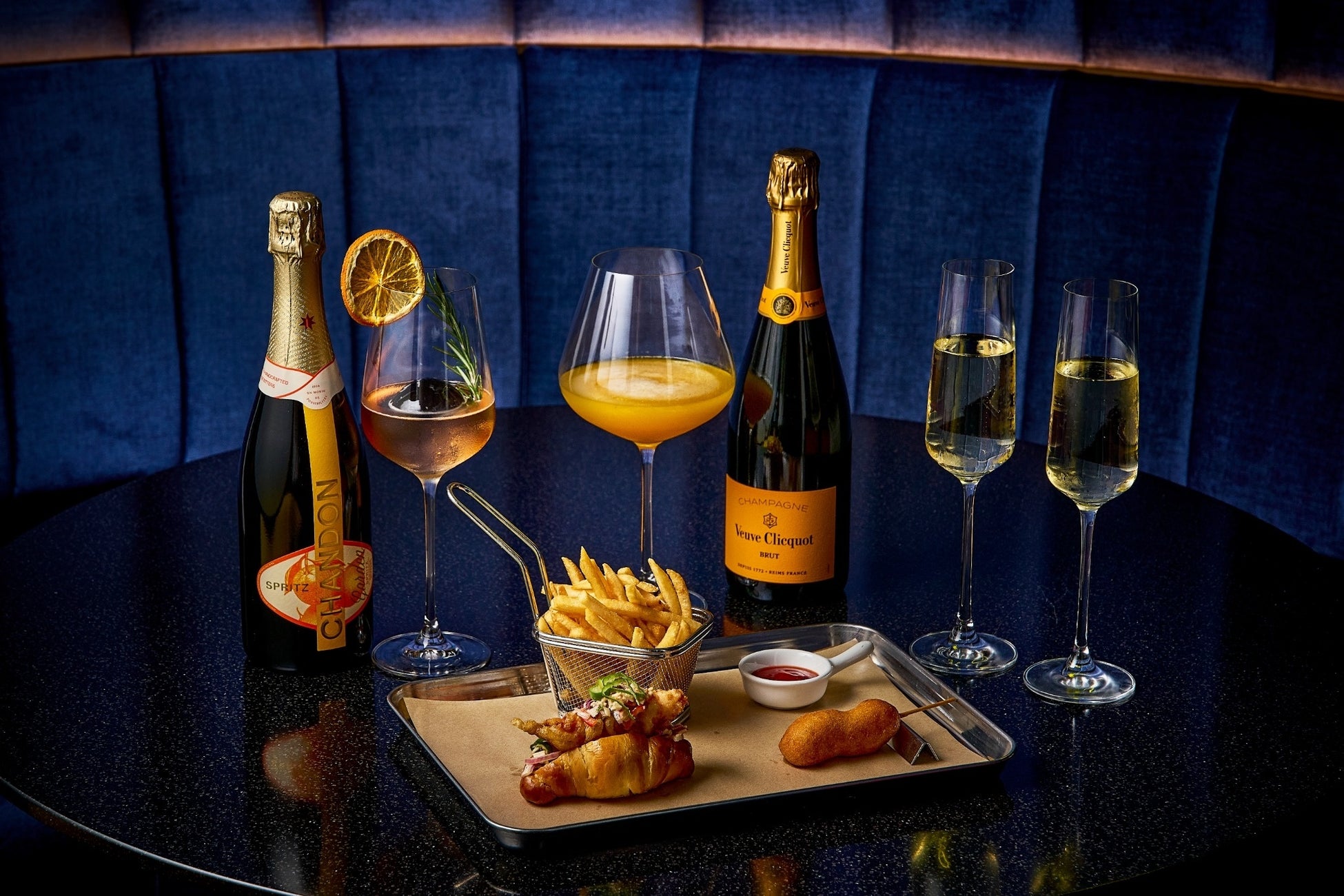 新たな音楽体験「LIVE LEGEND X」始動!時空を超えた伝説と比類なき才能。第一弾は「稲垣潤一と杉山清貴」