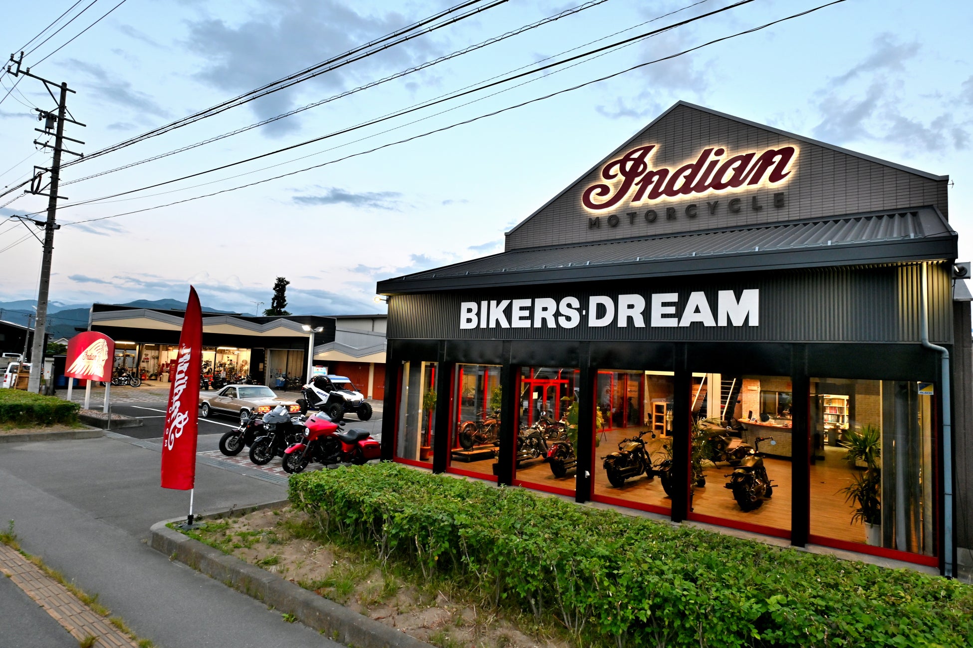 バイカーズ・ドリーム（長野市）ポラリス製品3領域を取扱う正規ディーラーに