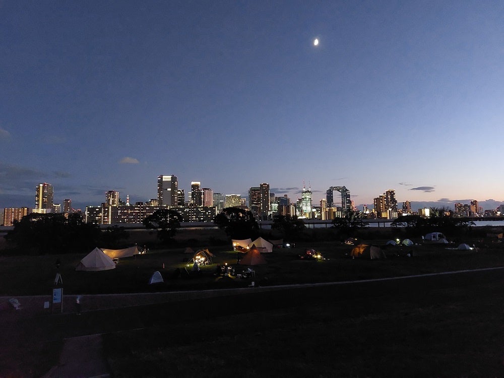 音楽に酔いしれる非日常のビアタイム「Beer on the sea」が、中之島GATEサウスピアでスタート