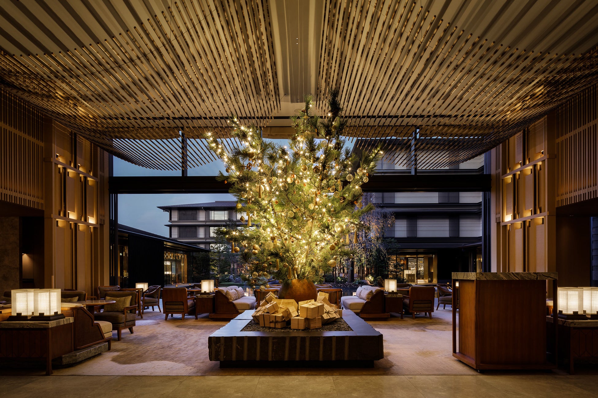 黒部峡谷鉄道「猫又駅」での乗車にちなみ猫の「名誉助役」大募集!