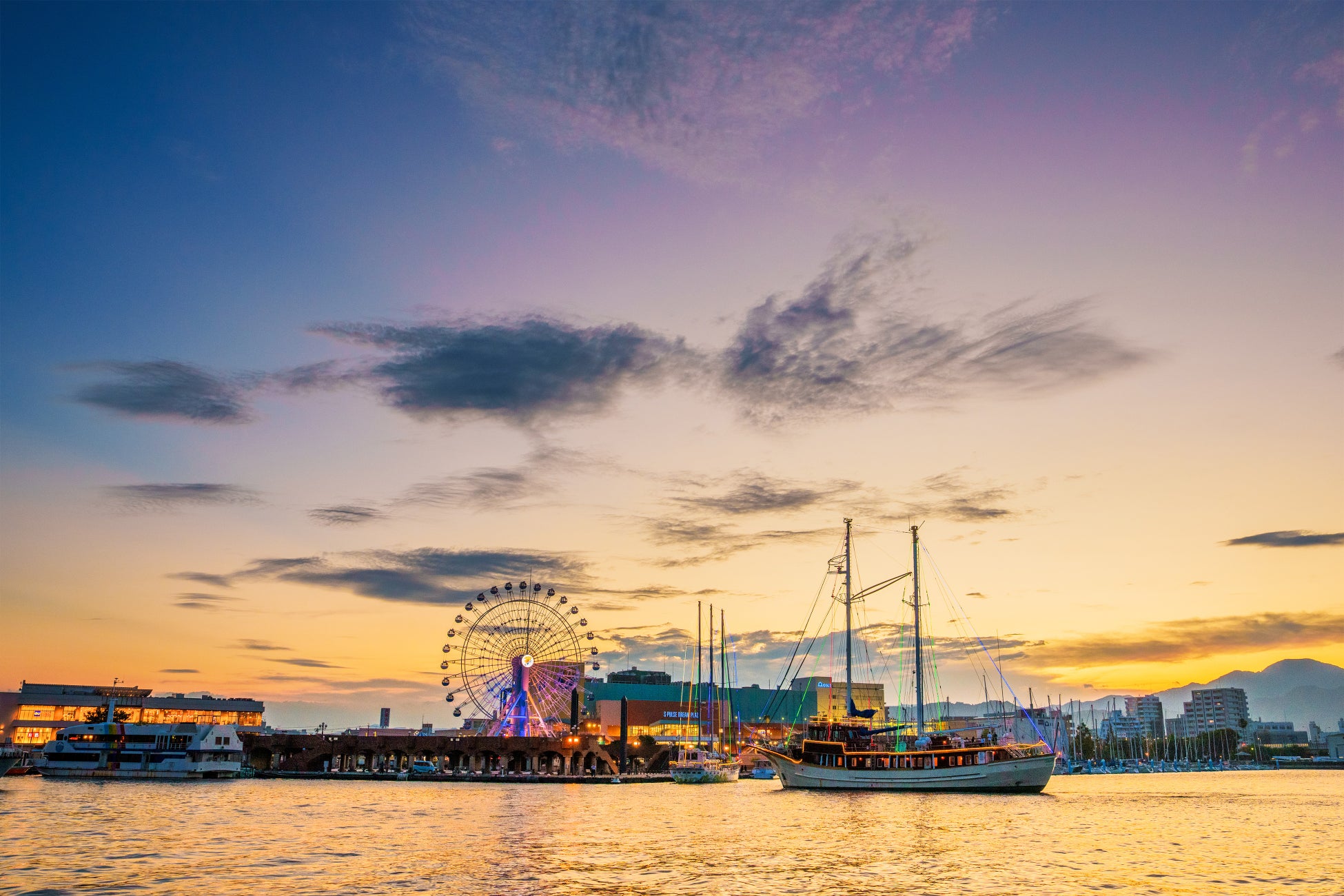 ベビーカーレンタルサービス「ベビカル」 東京駅日本橋口直結のホテルメトロポリタン 丸の内に導入!~お子さまに大人気!新幹線E5系はやぶさモデルベビーカーをご利用いただけます~