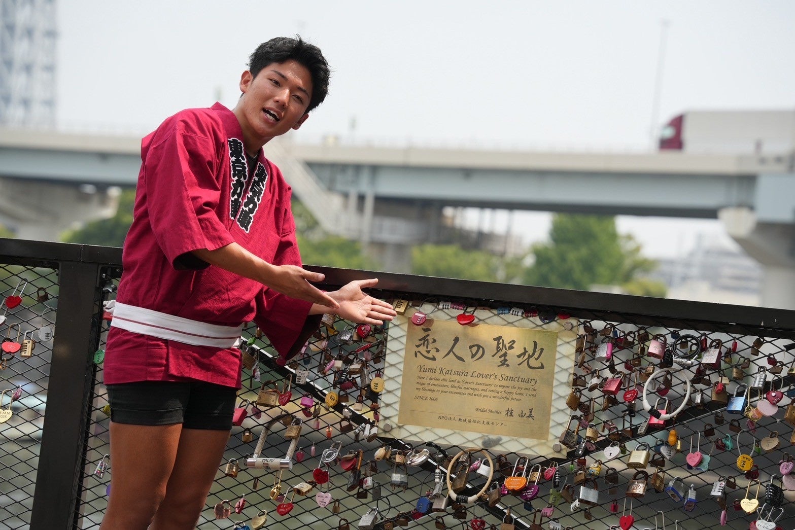 【ホテルニューオータニ博多・佐賀】最新美容アイテムをホテル客室で体験&QRコードから購入できる新プラン「ReFaルーム」誕生