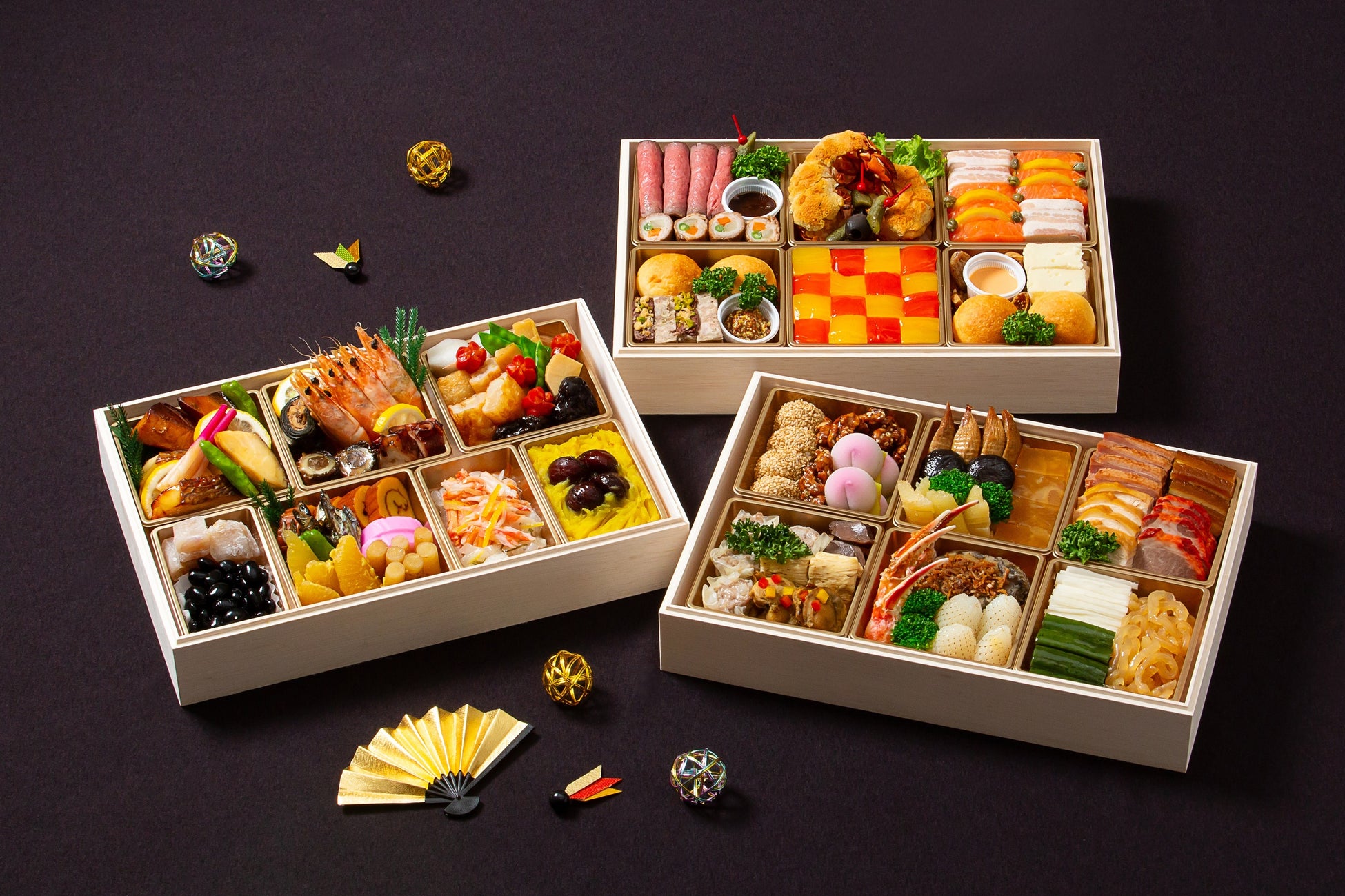【ホテルオークラＪＲハウステンボス】謹製おせち『「慶」和・洋・中 三段重』を10月1日より予約受付開始