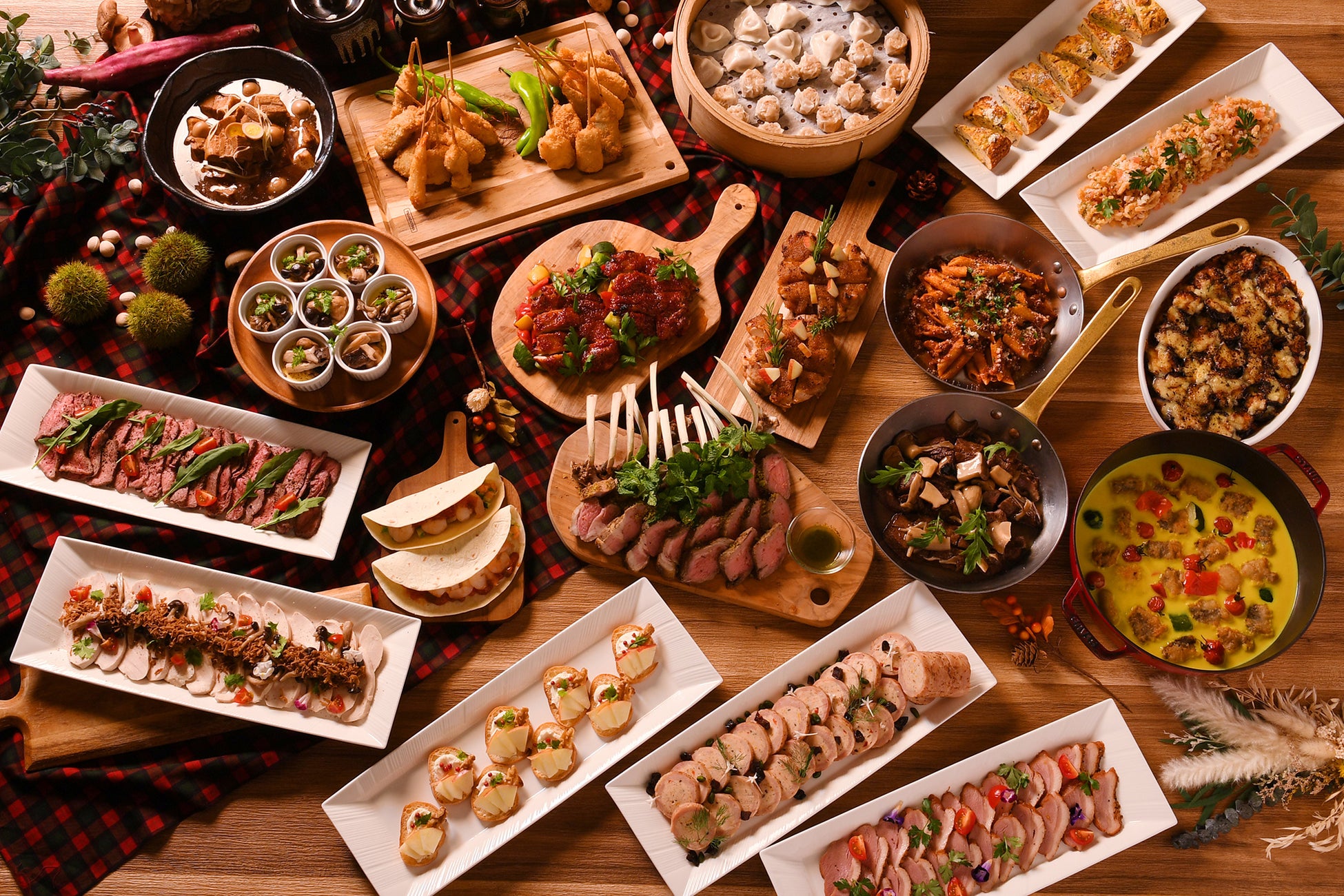 極上のケーキで笑顔あふれるクリスマスを ヨコハマ グランド インターコンチネンタル ホテルのクリスマスケーキ