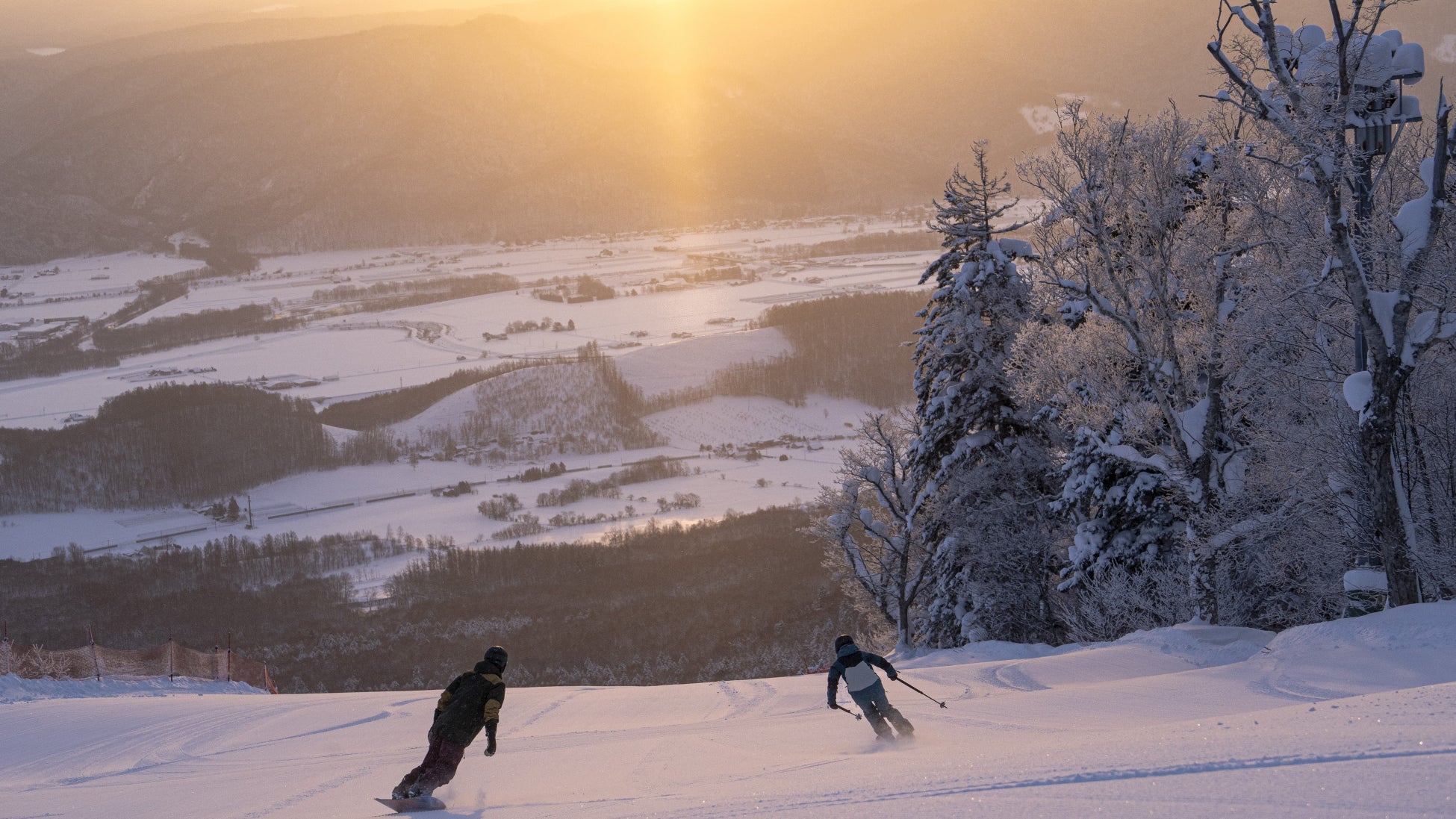 ピクシーダストテクノロジーズの「VUEVO」、“月見に字幕”という新体験を演出！東京スカイツリー®で、中秋の名月をリアルタイム翻訳