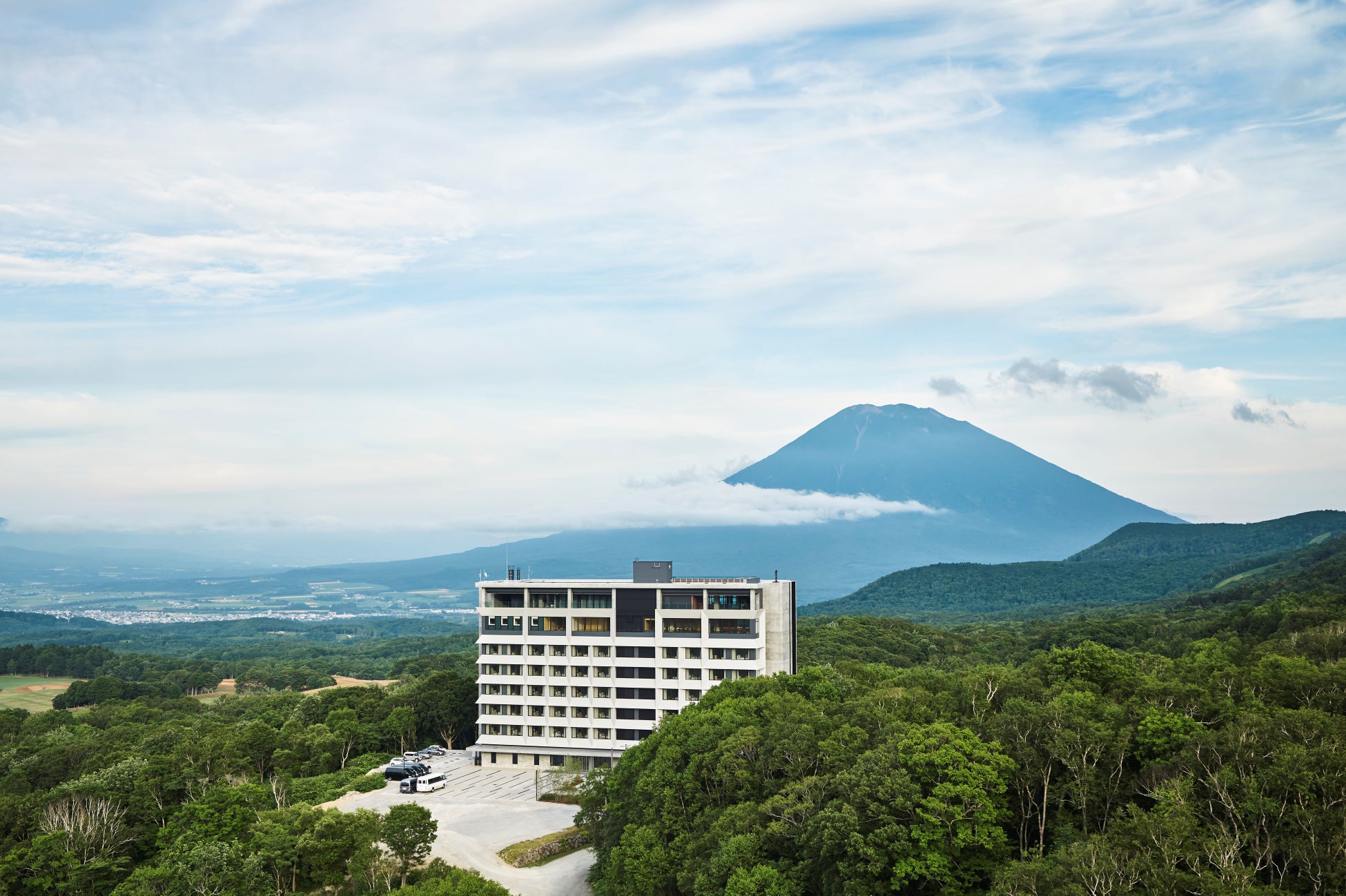 札幌で一夜限りのハロウィン・スイーツブッフェを開催!SAPPORO STREAM HOTELが贈る幻想世界「Wonder Forest」