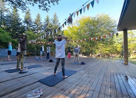 台湾人・香港人の7割以上「日本でアウターを買いたい」秋冬アパレル購入意欲調査 ランキングを公開!