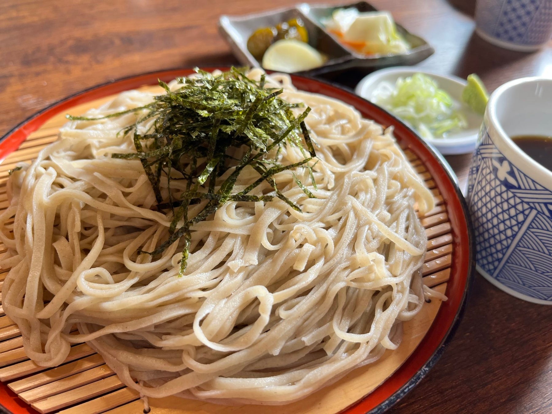 【デュシタニ京都】心を解きほぐすタイの香り「Golden Wood Essence」-オリジナルの「リードディフューザー」と「セントスティック」を発売