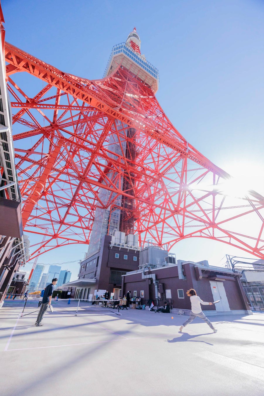 自動チェックイン機からの次の一歩、ホテル向け「自動チェックアウト機」を提供開始!宿泊施設の混雑緩和と業務改善を同時に実現【株式会社ネットシスジャパン】