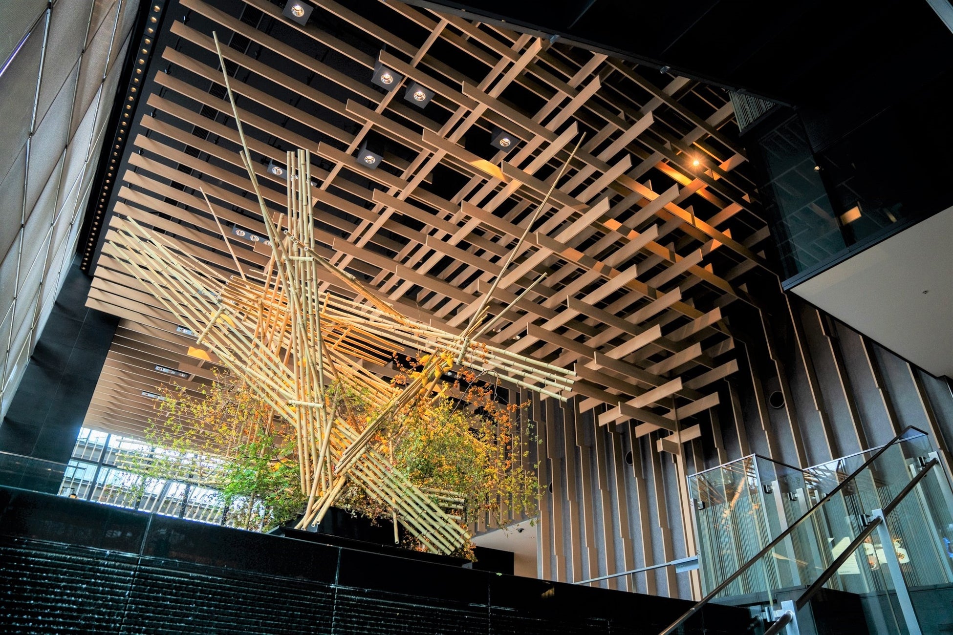 【大阪・鶴見】「カレー万博」&「アサイー大戦争VSアサイー大合戦」会場内で「天下の満腹合戦〜大阪・食い倒れの陣〜」を開催！