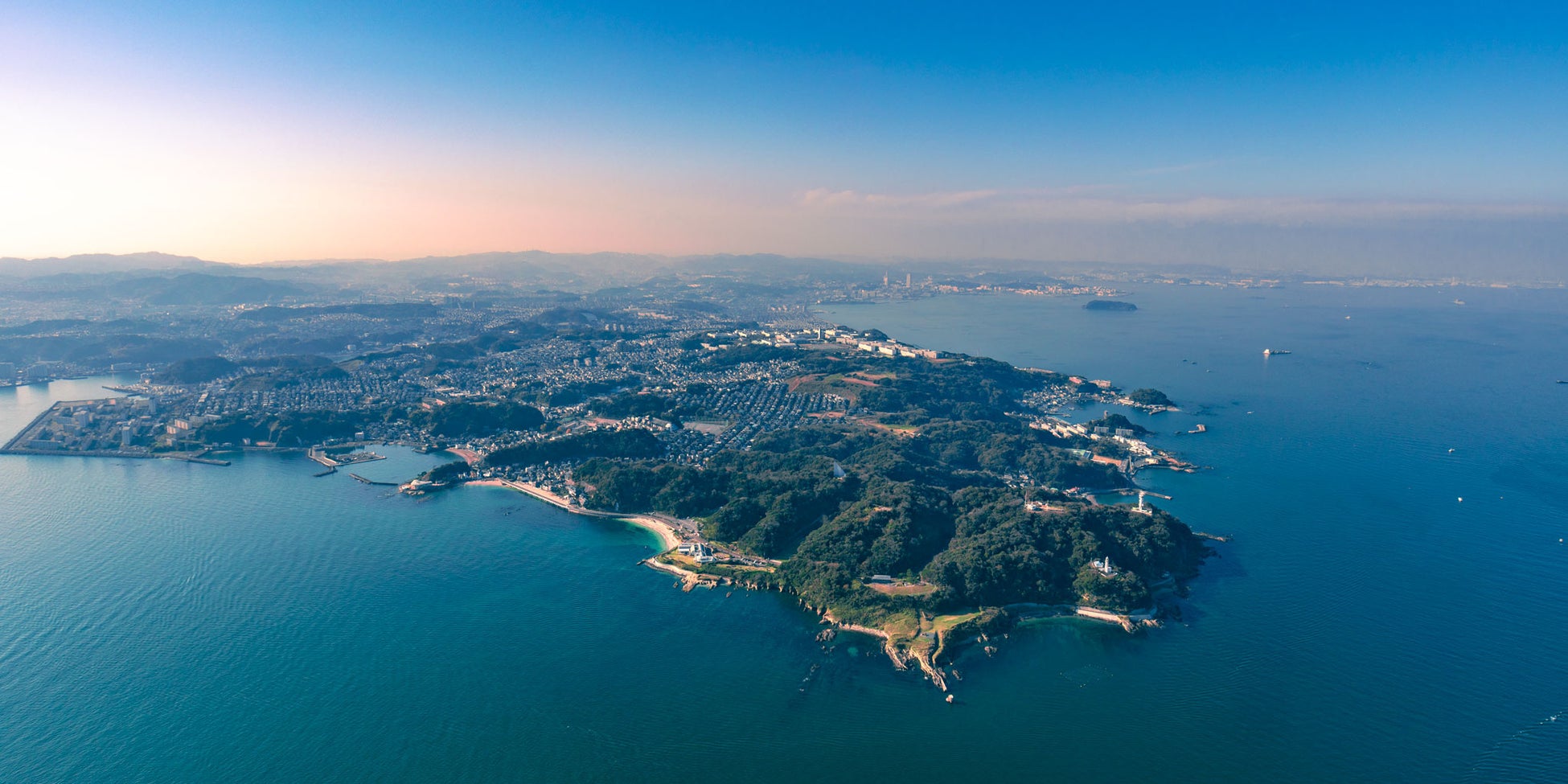 2026年春・歴史ある温泉地 熱海に相模灘を一望する、天然温泉とプールを備えたシェア別荘が誕生