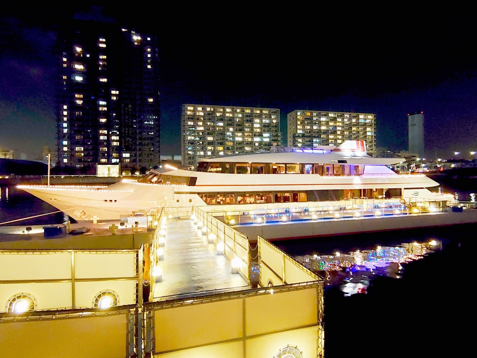 【ホテル長楽館】新春を彩るスイーツおせち「お菓子なおせち」2025年10月10日(金)より予約受付開始