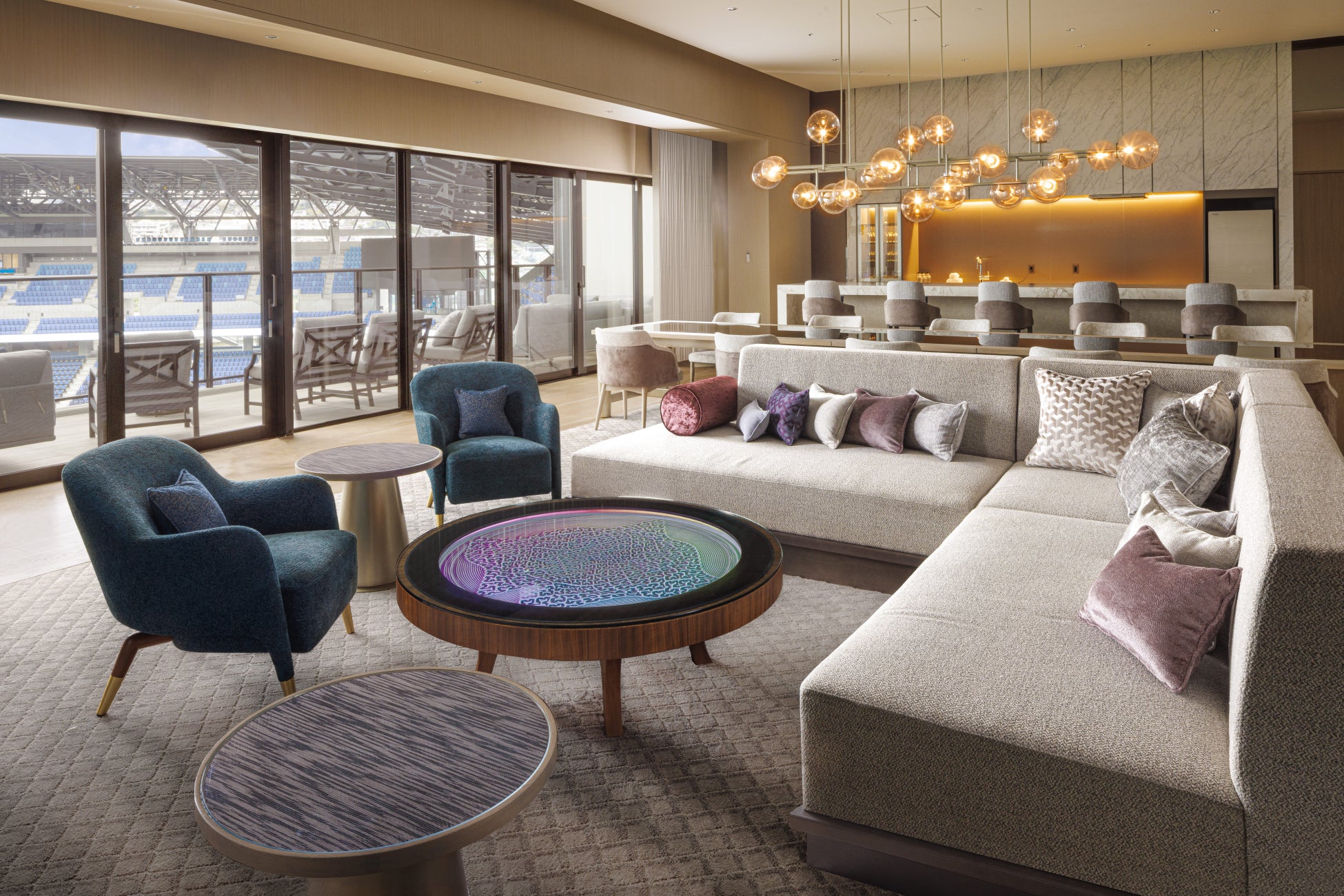 【訪日客向けプラン】河口湖駅から箱根・三島駅へ！人気エリアを結ぶ送迎タクシープランが2025年9月22日より販売中！移動しながら観光も楽しめる一石二鳥の便利なプラン