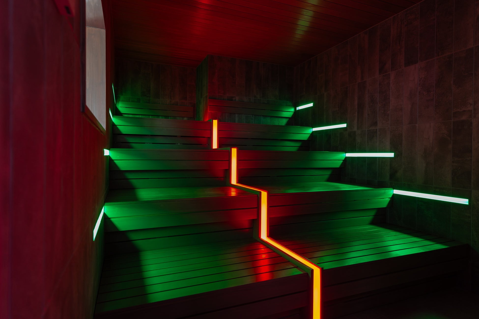 【超省スペース】ストーブ用品これ1台!クールなポリタンクセットが日本初上陸!韓国で★4.5/5評価で5000人以上の支援実績!もう他メーカーと迷わない!CAMPFIREにて先行販売10/24スタート!