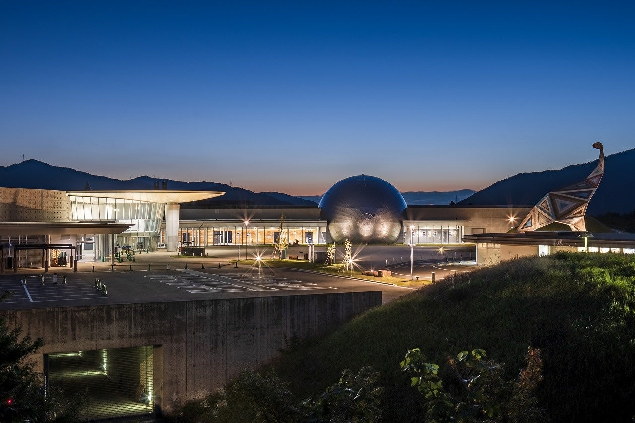 町家に泊まり、工芸に触れる。北陸小松に分散型ホテル「Komado」が誕生。