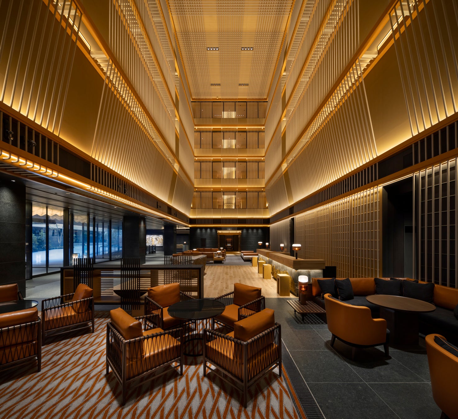 【スイスホテル南海大阪】 2025年クリスマスケーキ4種&クリスマスチキンを11月1日（土）より予約受付開始