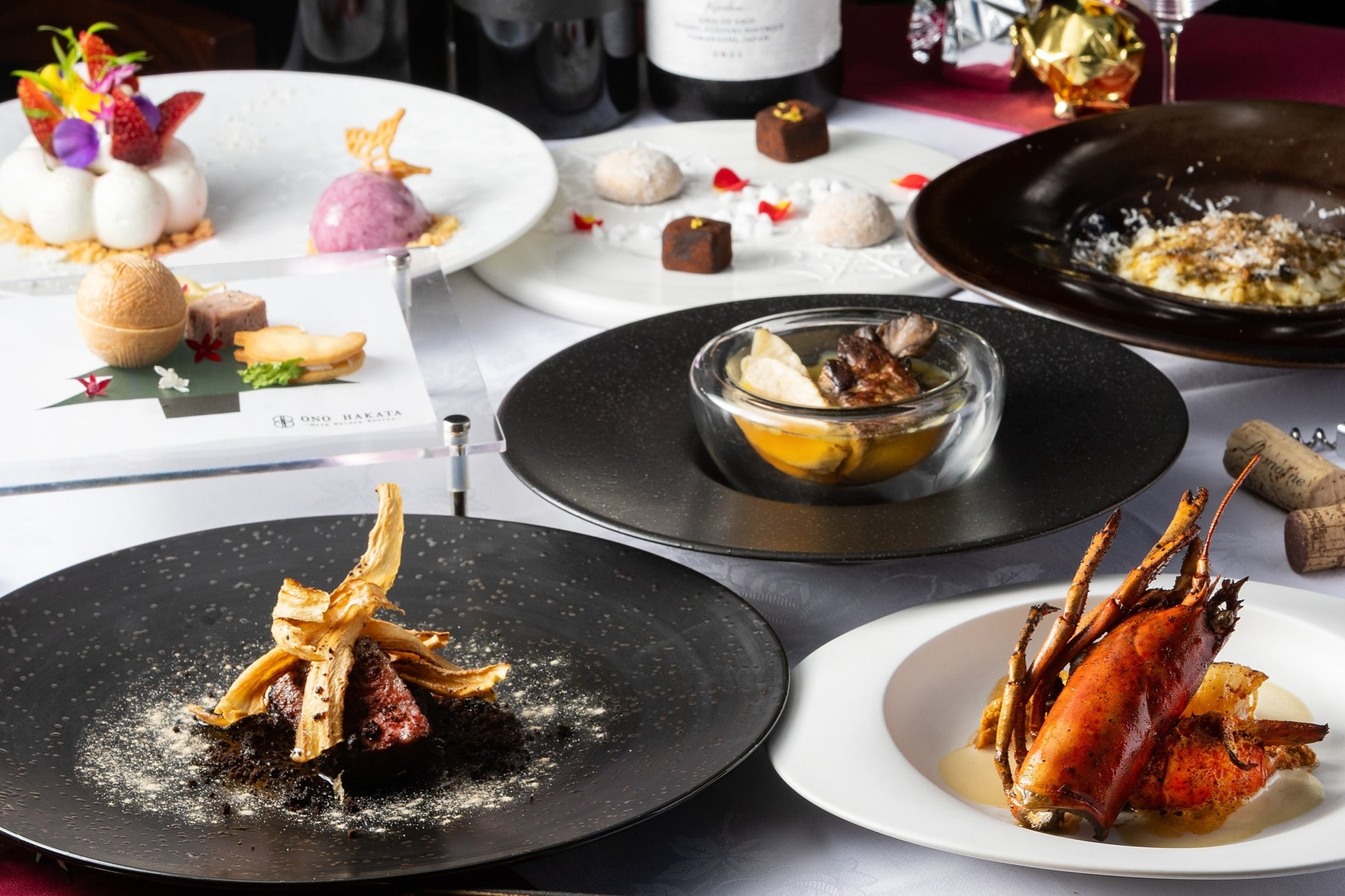 【株式会社かに道楽】ピースサインに疲れて休暇中!