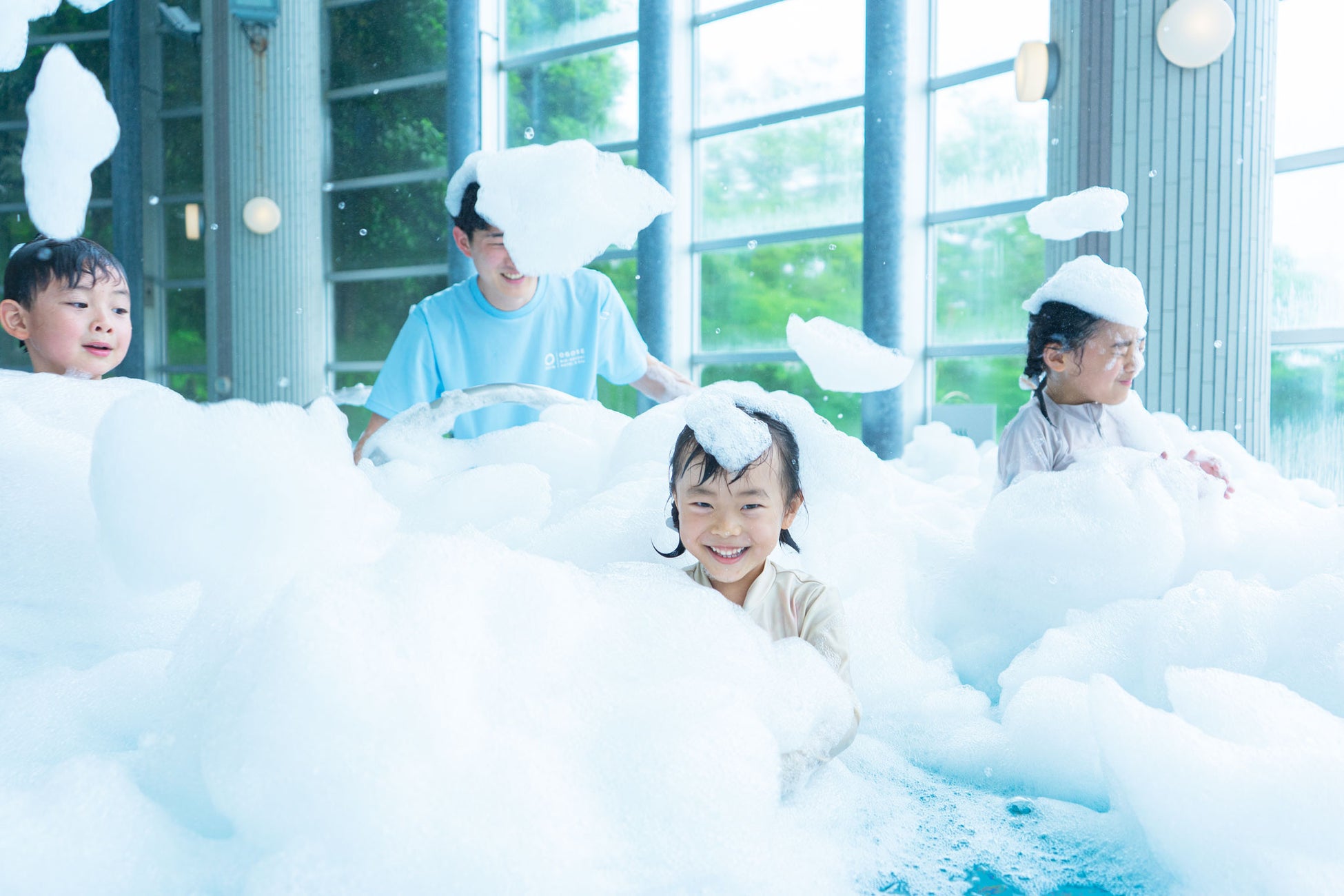 【苗場スキー場】ZEKKEI FIRST TRACKで絶景とともに始まる、特別な一日を。開催日：2026年1月1日（元日）、1月18日（日）、2月1日（日）、2月22日（日）の４日間