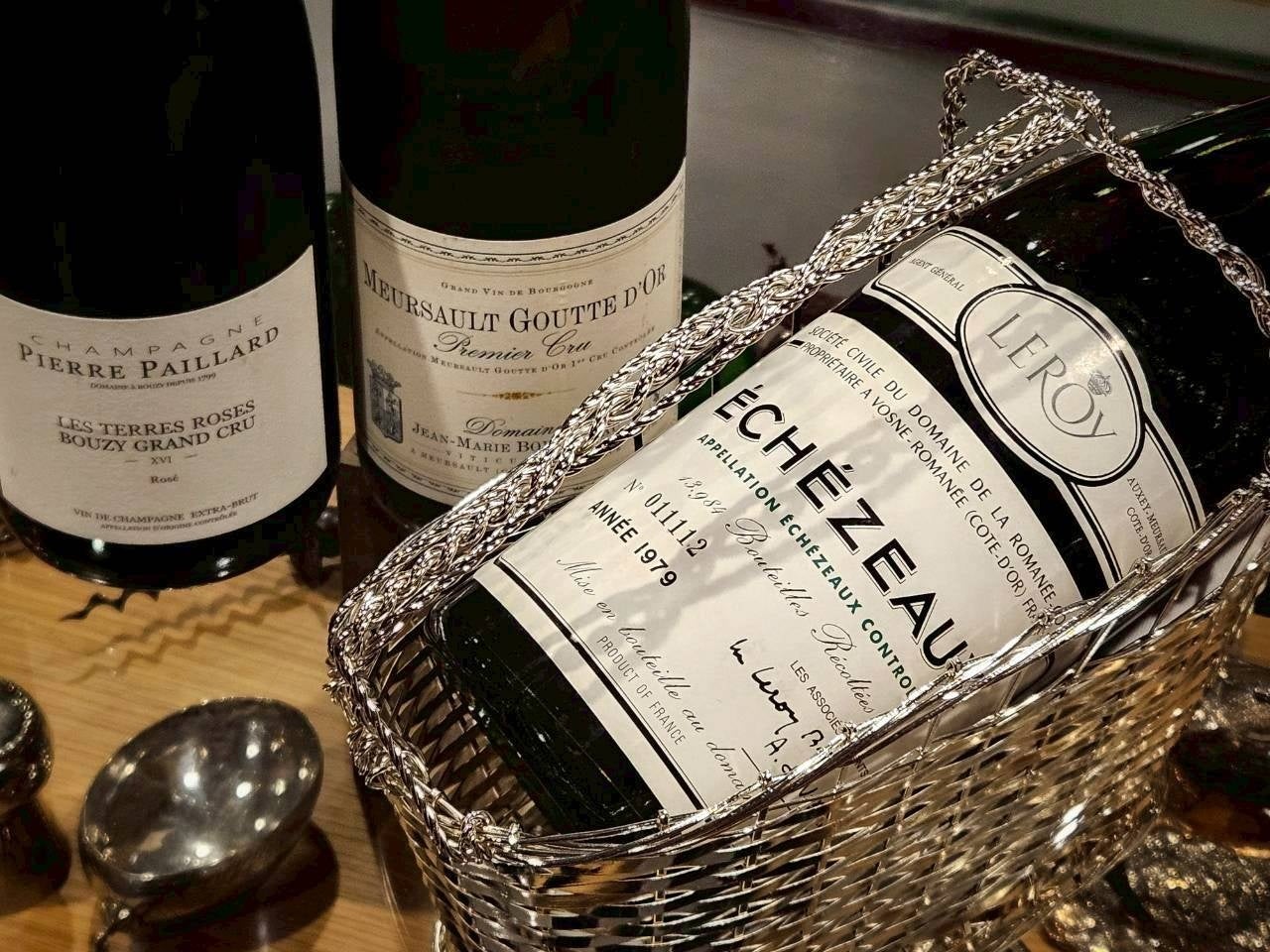 【グランドニッコー東京 台場】「ホワイトストロベリーパフェ」提供期間:2025年11月1日(土)~12月31日(水)