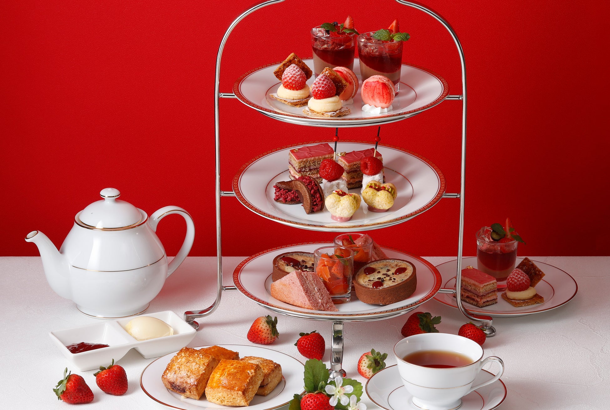 今回の年末年始は「お子さま連れ車両」の設定本数を増やして運行します!