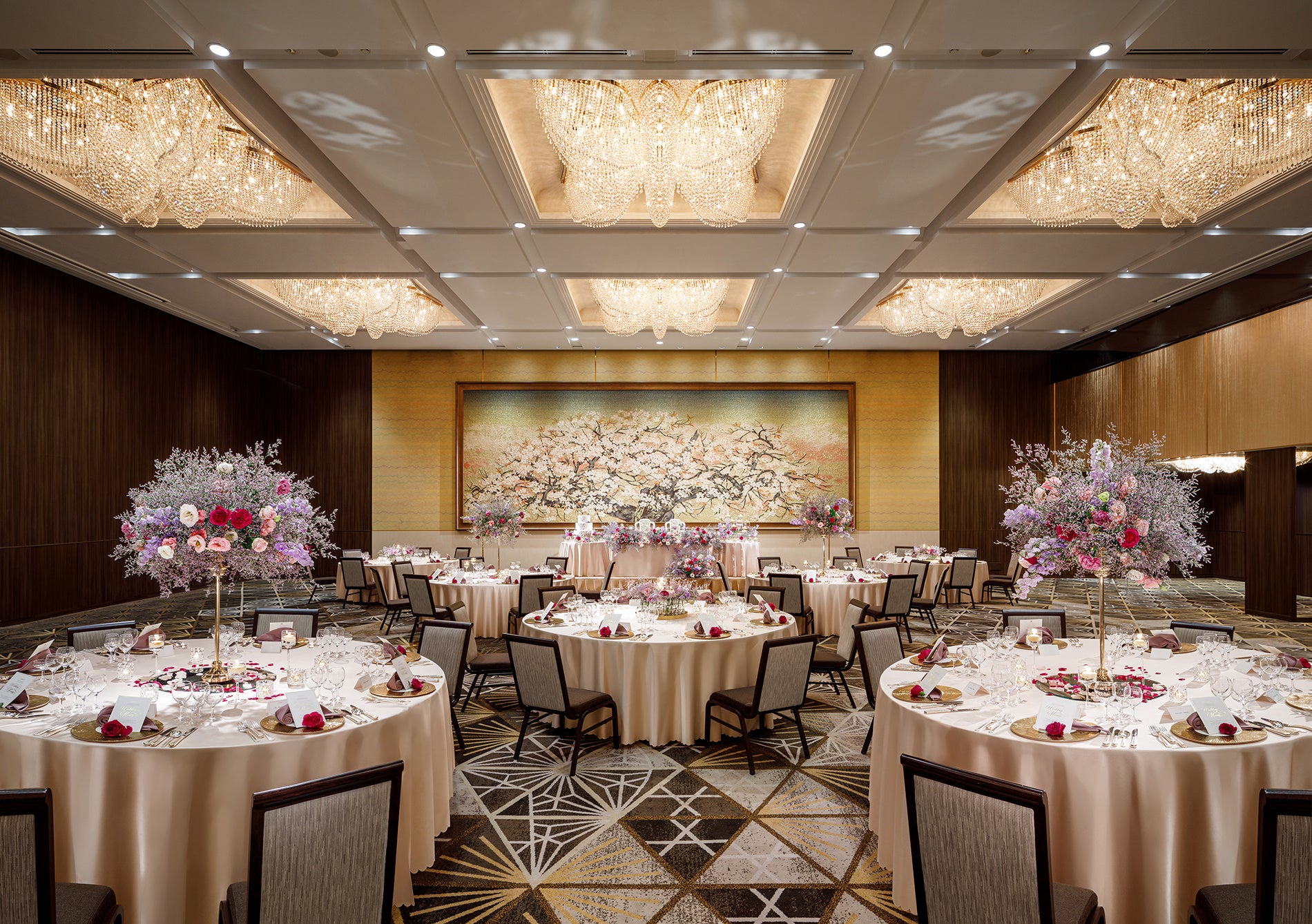 【サンバダンサーと祝う開業3周年DJイベント＆限定ディナー】ザ ロイヤルパーク キャンバス 銀座コリドー