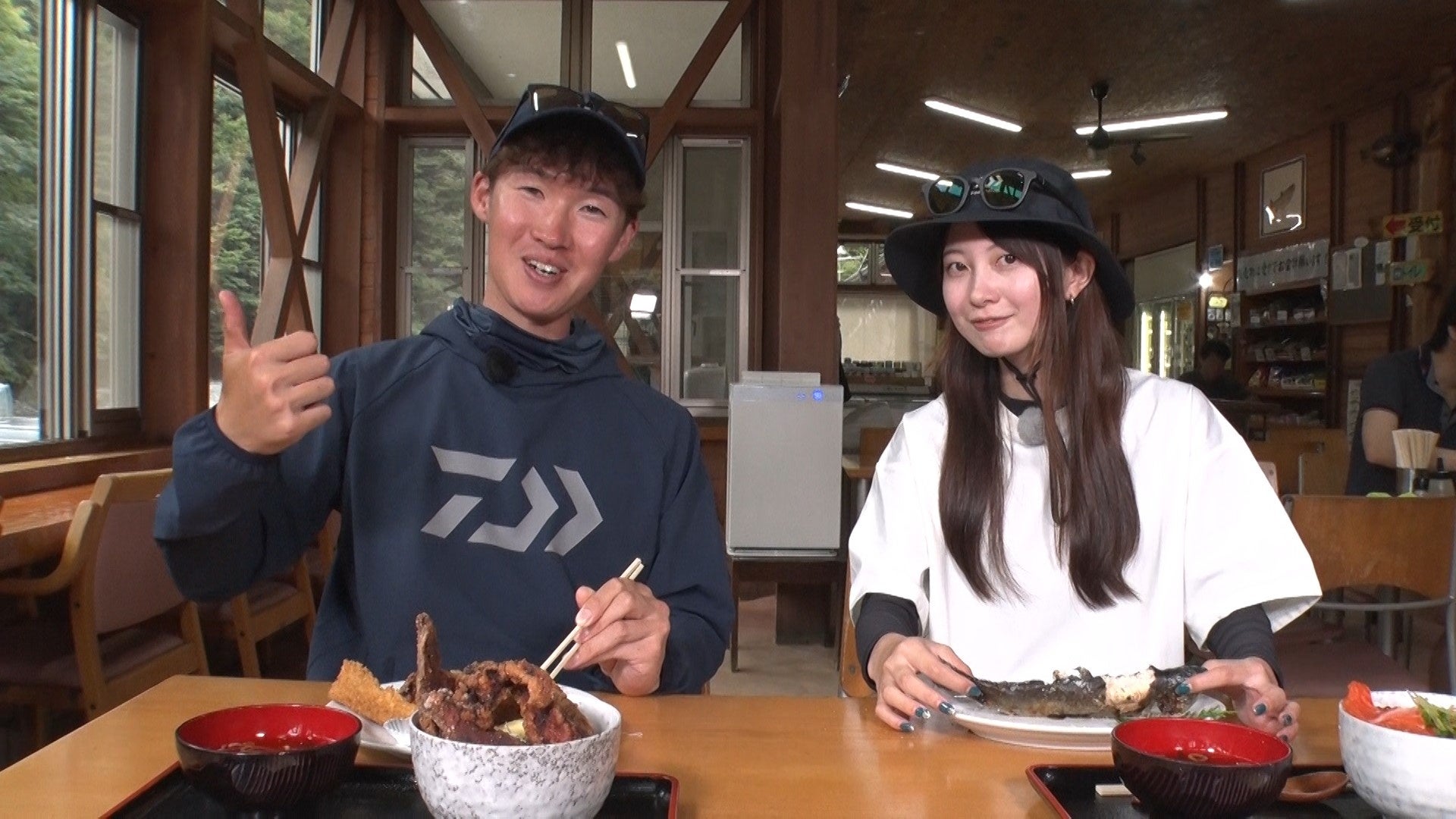 人気の“クリスマスランタン”が2way仕様に進化して今年も登場！「クリスマスリミテッドハイブリッドランタン2025」発売