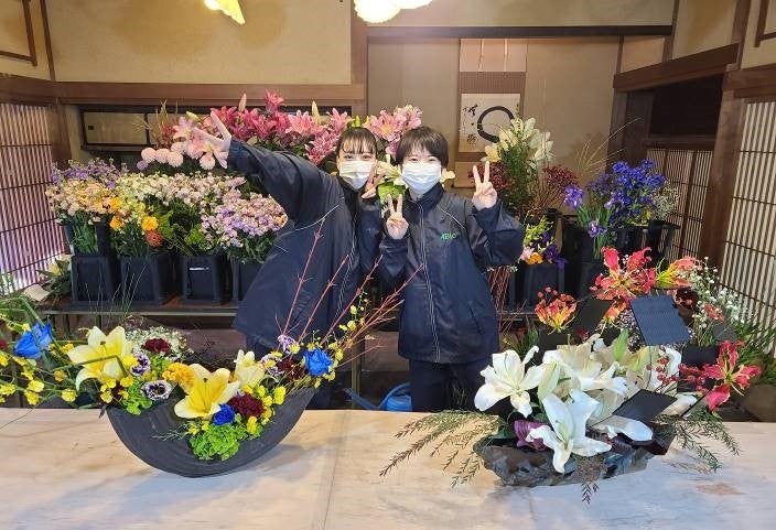 お花を学ぶ専門学生が新潟市「いくとぴあ食花」イルミネーション装飾を担当！