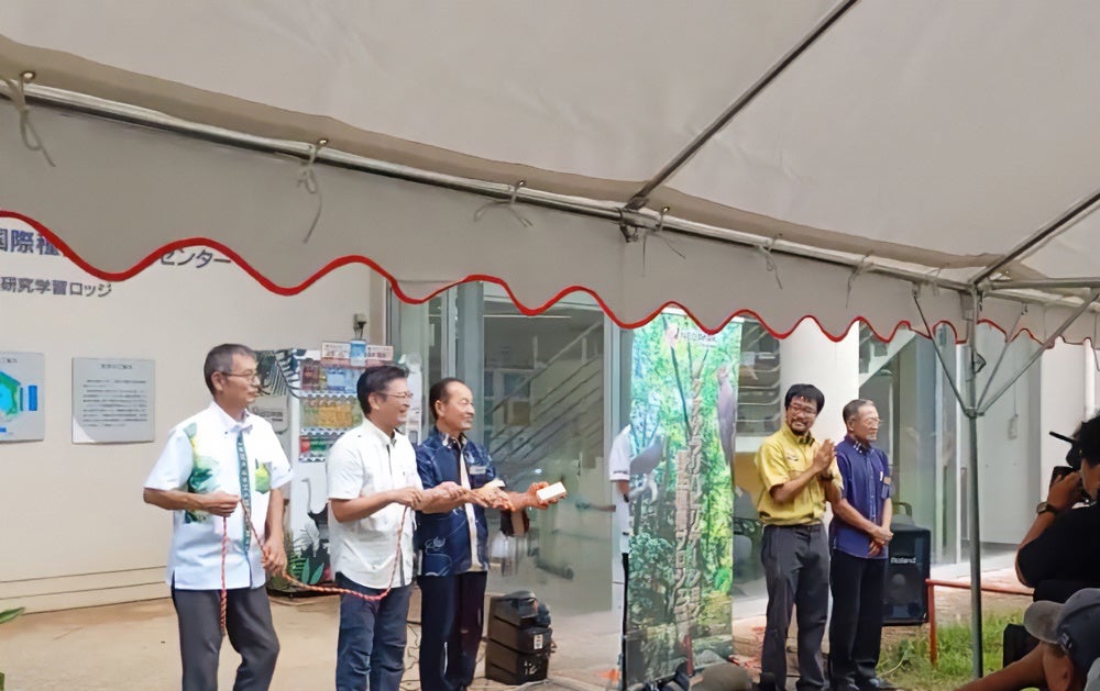 沖縄県名護市・ネオパークオキナワ「ノグチゲラ」リハビリテーションルームのオープン