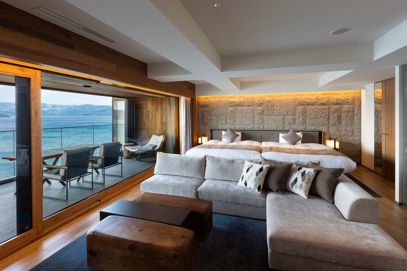 ファイヤーナイフダンスチーム「シバオラ」メンバーラギ中谷、アフィ諒汰が「第23回 国際シヴァ・アフィ・コンクール」に出場