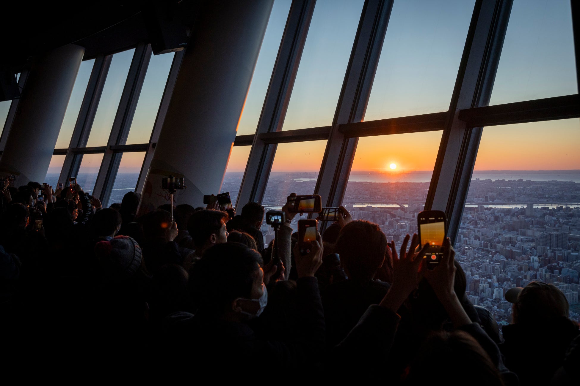 『食べ歩き文化がない島根に新たな風』 片手で楽しむカップ入りおつまみ『カプつま』発売。松江・出雲の食の魅力を発信し、観光客を呼び、地元にも親しまれる新スタイルで提供