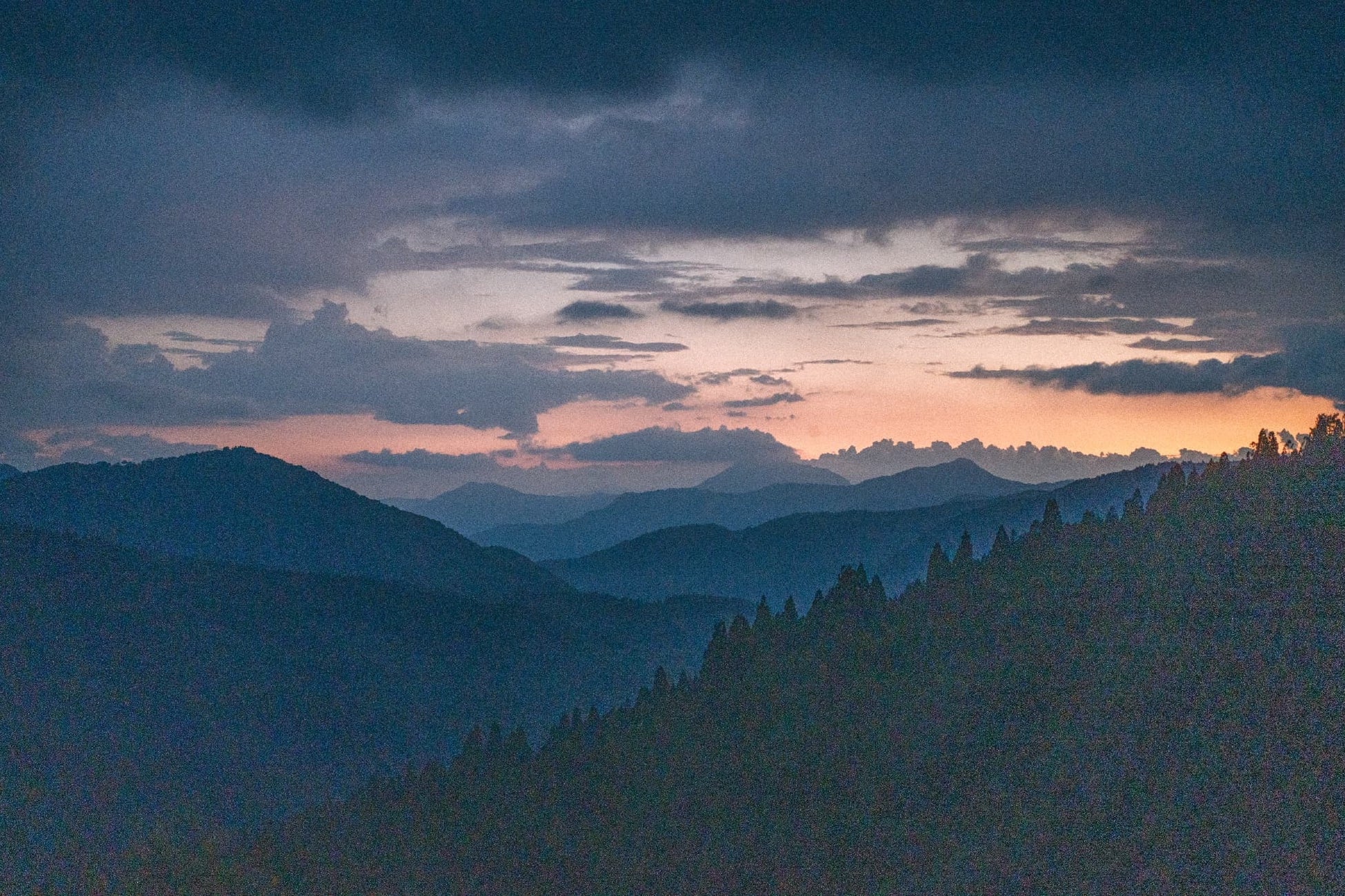 【飛騨高山・岐阜県高山市】飛騨高山の秋を彩る幻想的な光景 「日枝宵灯もみじ祭」11月1日から開催
