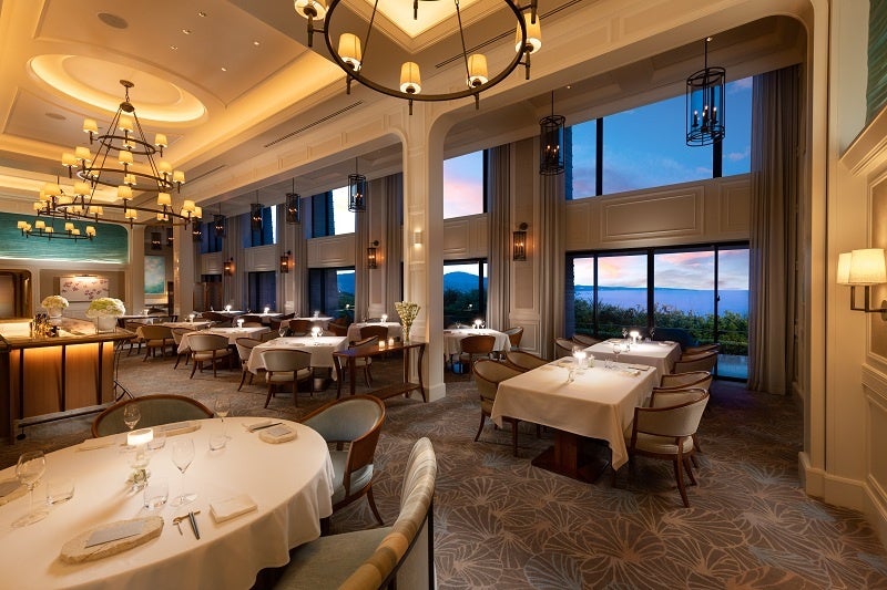 一旗プロデュース「あなぶきアリーナ香川 プロジェクションマッピング 2025 Halloween」を香川県高松市で10月29日〜31日に開催。中四国最大級のアリーナの屋根に壮大なスケールの映像を投影。