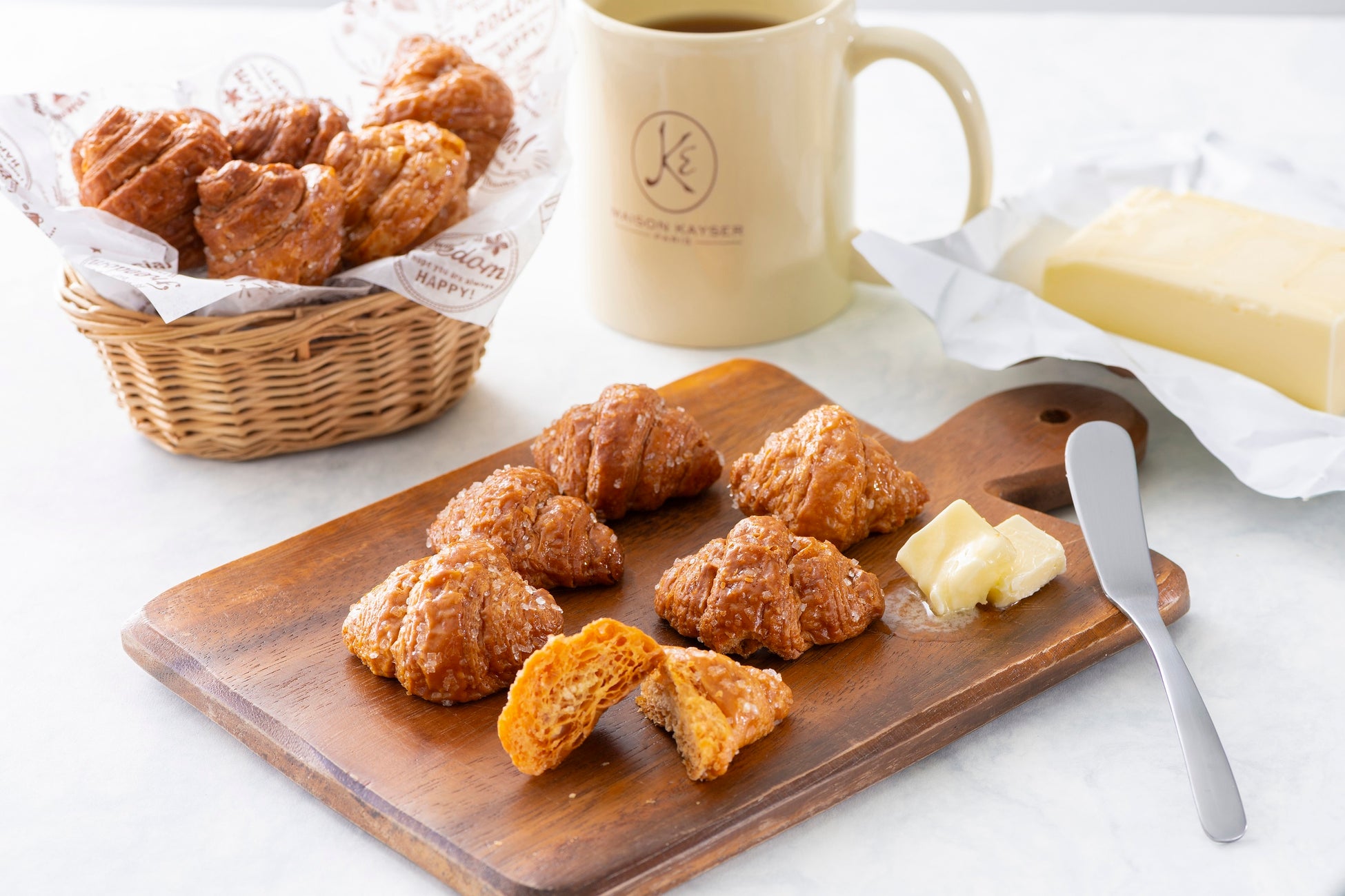 JALUXとメゾンカイザーのコラボレーションによる新作焼き菓子が登場！特製発酵バター香る「クロワッサンラスク」を11月1日より発売