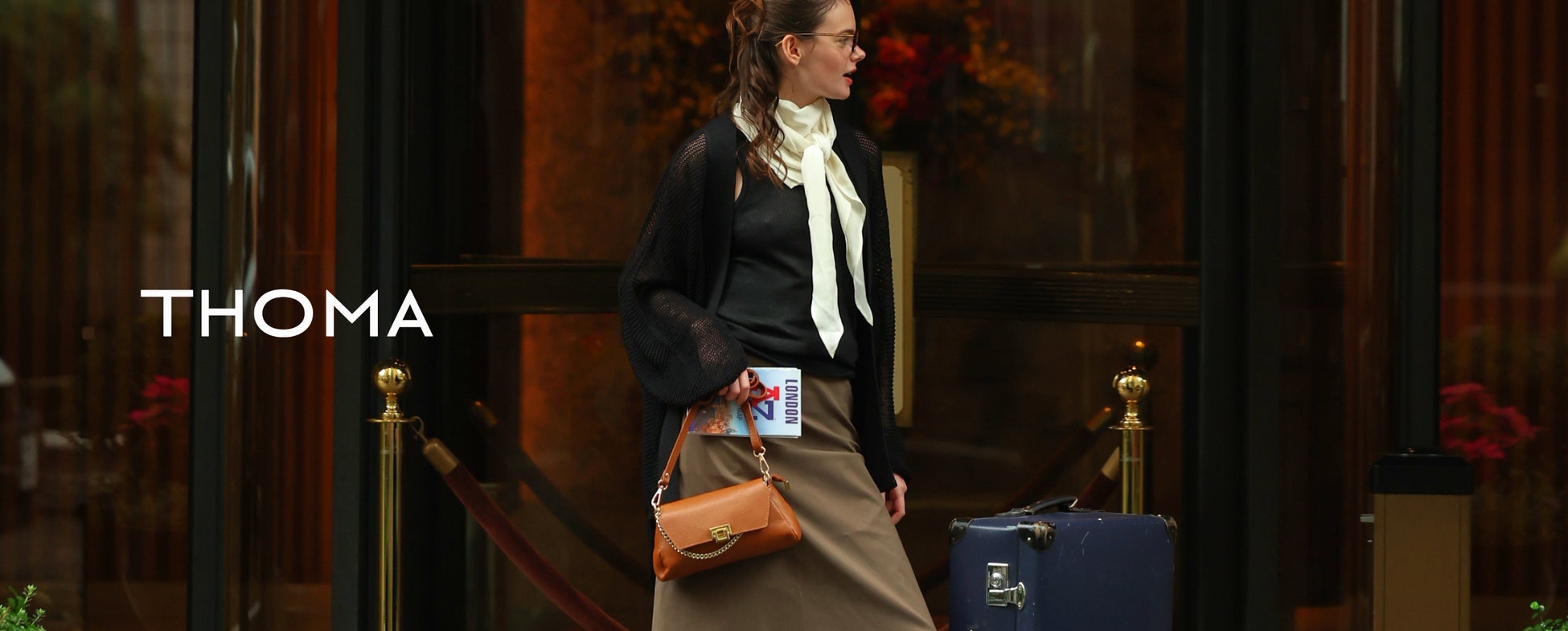 いつもの自分らしいスタイルで旅へ。あなたの想いを叶える、旅ワードローブの最後の１ピース。レディースブランド「THOMA」10月31日デビュー