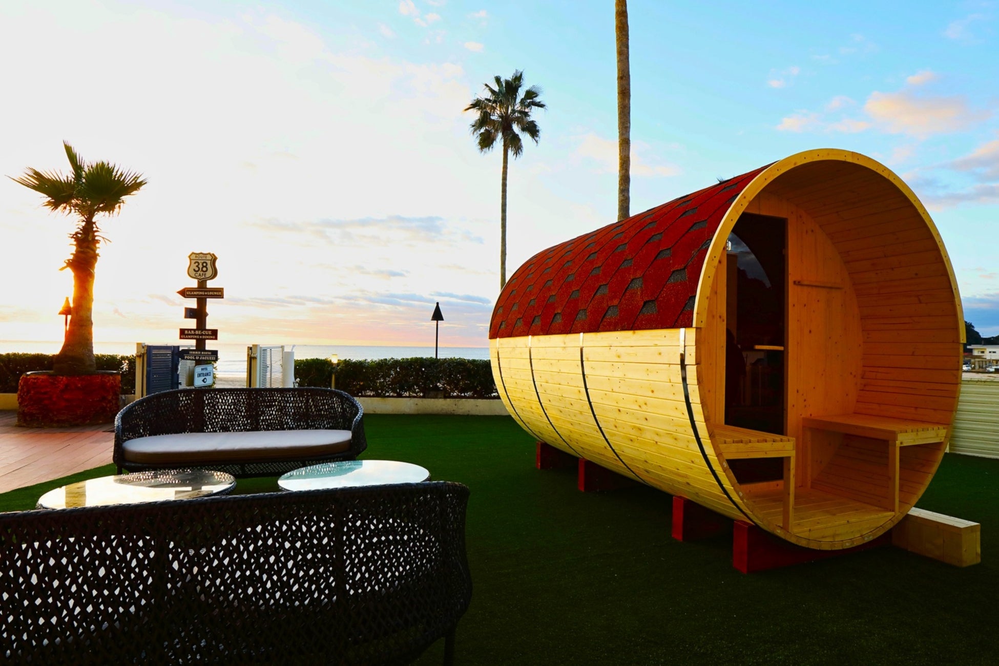 【ラ・クラッセ・ドゥ・シェネガ】澄んだ冬の空気を感じながら湯河原温泉を散策と、冷たい夜風とともに晩酌を楽しむ冬の滞在プランが11月1日スタート！