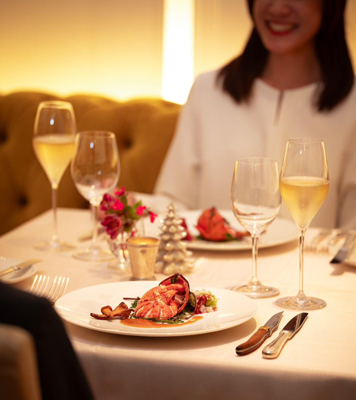 【オリエンタルホテル 東京ベイ】サンタクロースがやってくる! 聖夜のプチギフトをお届けする「サンタクロース・グリーティング」 開催