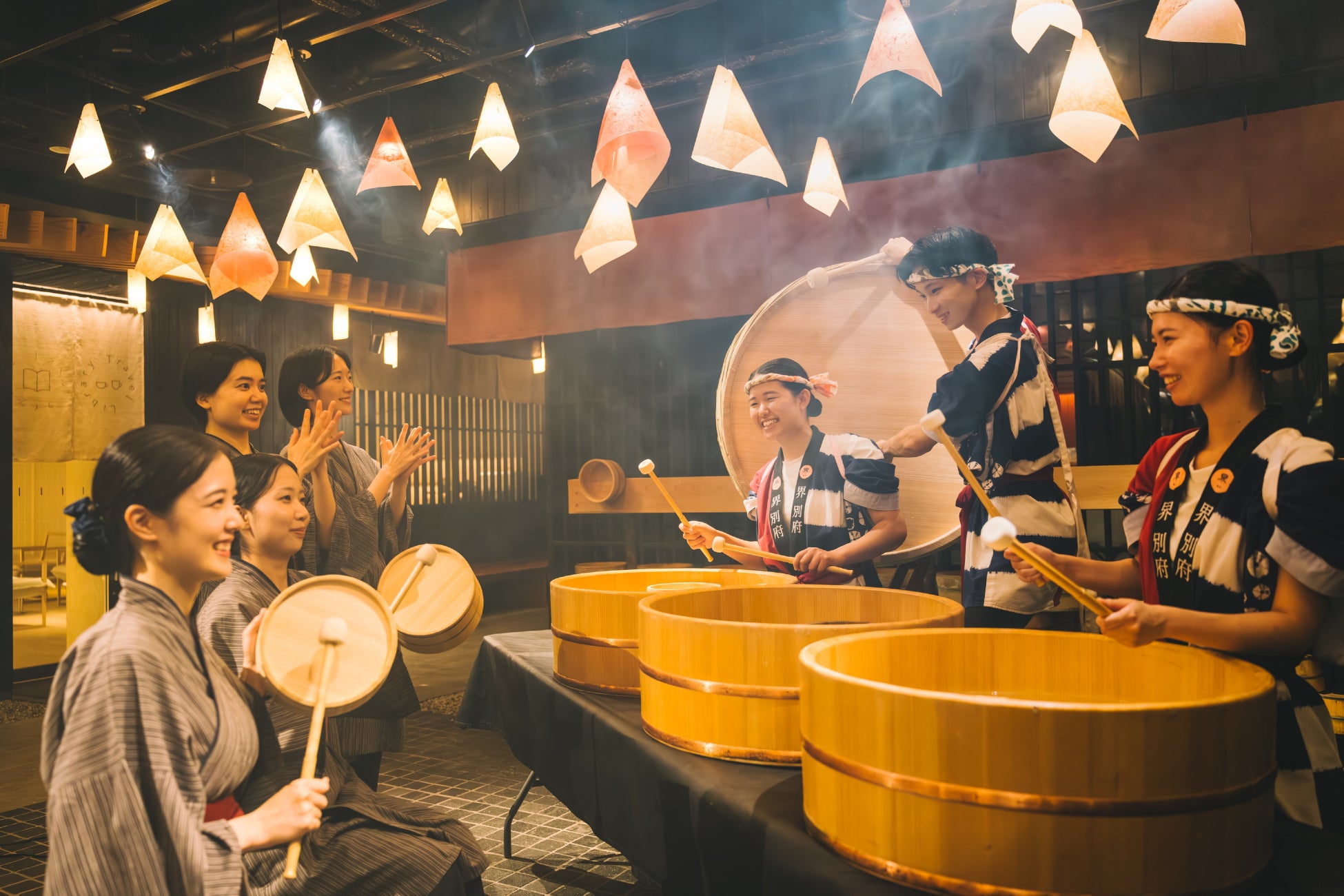 イルミネーションイベント「kirara@アートしんゆり2025」小田急線新百合ヶ丘駅の冬の風物詩・11月15日(土)はステージ＆パフォーマンスショーによるクリスマス点灯イベント開催！